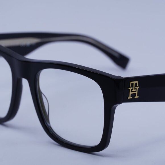 Tommy Hilfiger Tommy Hilfiger TH 2118/S 0807 K1 Sunglasses Black Square Size ONE SIZE - 4 Thumbnail