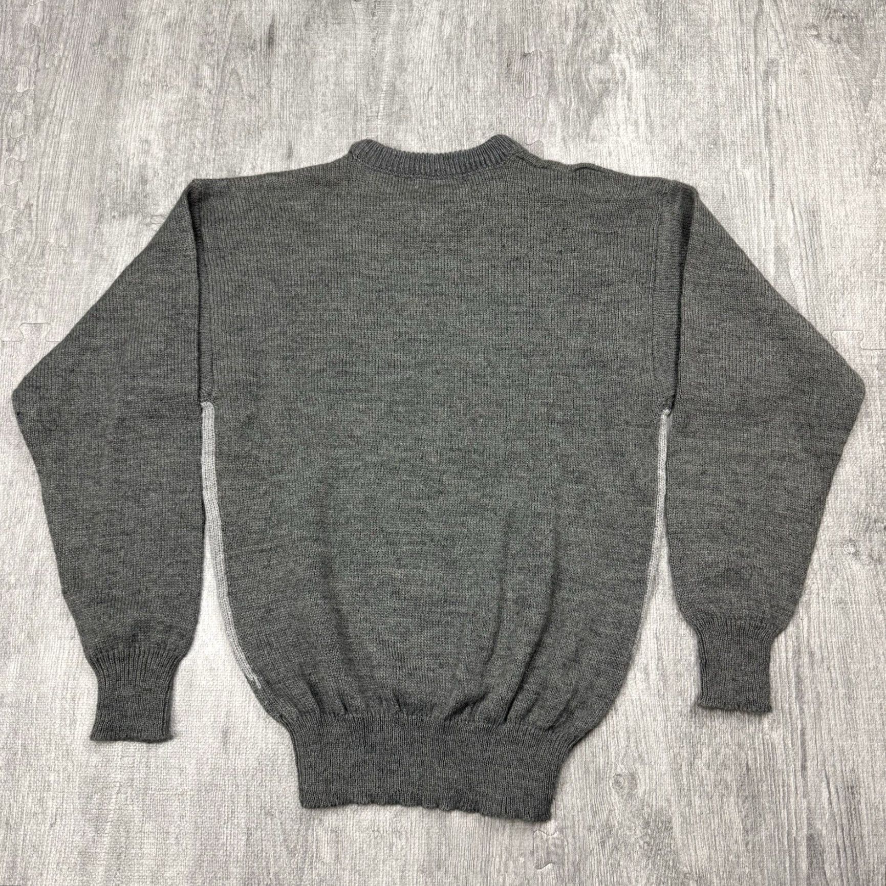 Vintage VTG 80S 90S CHAVALIER DIAMOND ARGYLE GEOMETRIC GRAYSCALE WOOL BLEND CREW SWEATER MENS M Size US M / EU 48-50 / 2 - 5 Thumbnail
