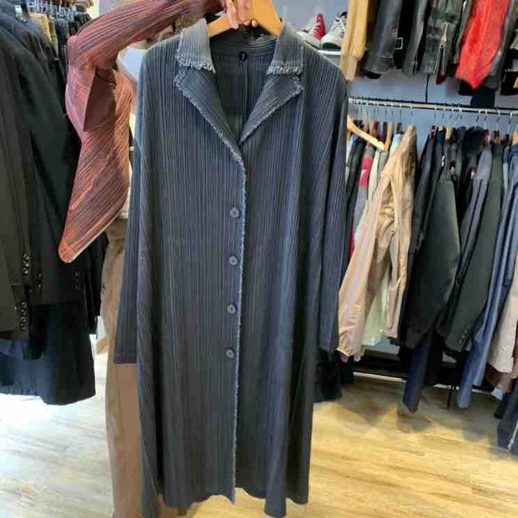 Issey Miyake issey miyake size:2 A long black coat Size XXS / US 00 / IT 34 - 1 Thumbnail