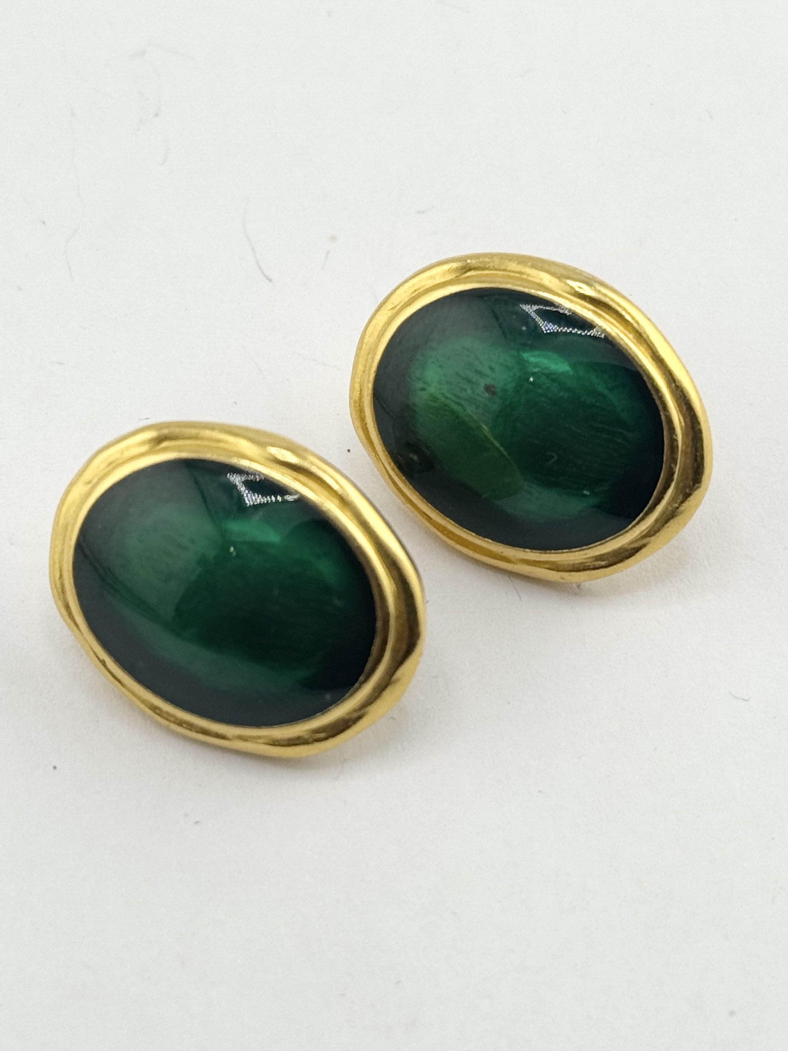 Vintage Vintage Trifari green enamel earrings Size ONE SIZE - 2 Thumbnail