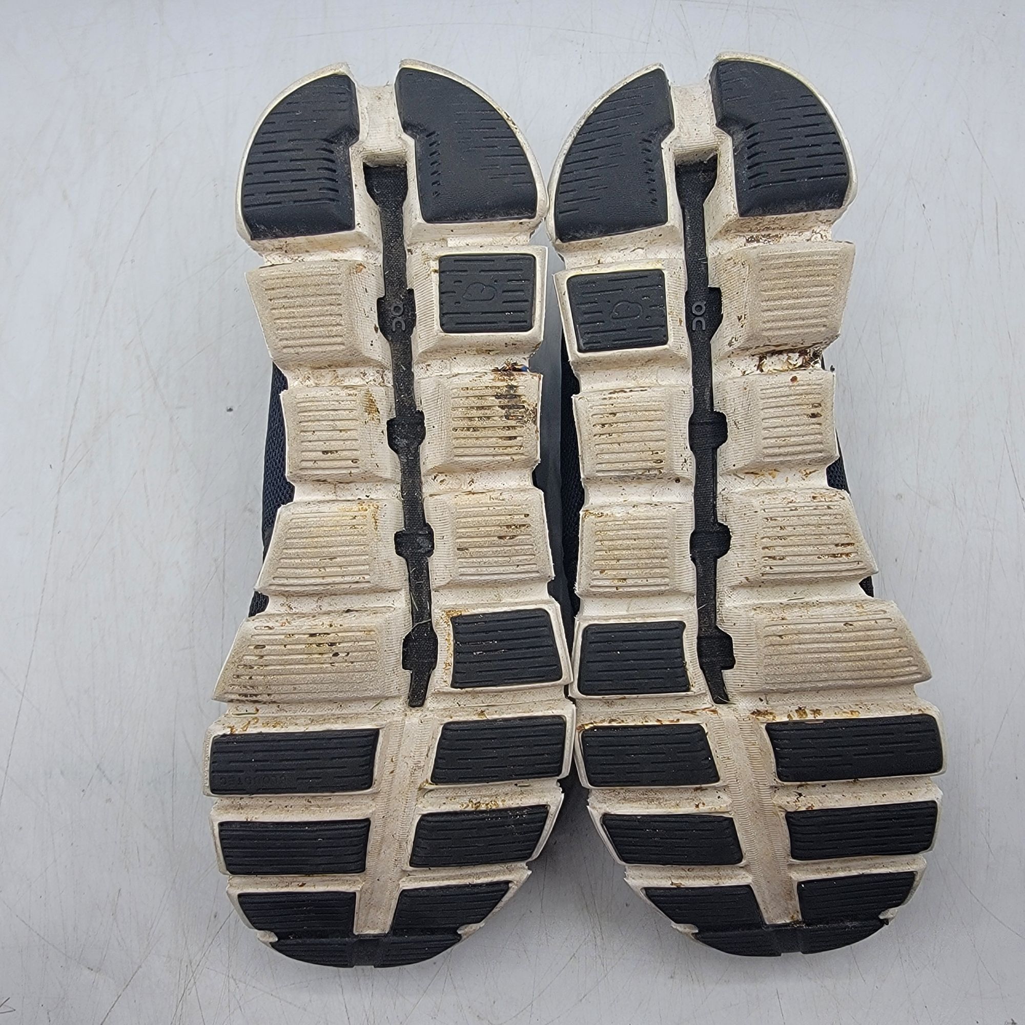 On On Cloud 5 Womens 7.5 Black Running Shoes Athletic Causal Co Size US 7.5 / IT 37.5 - 7 Thumbnail