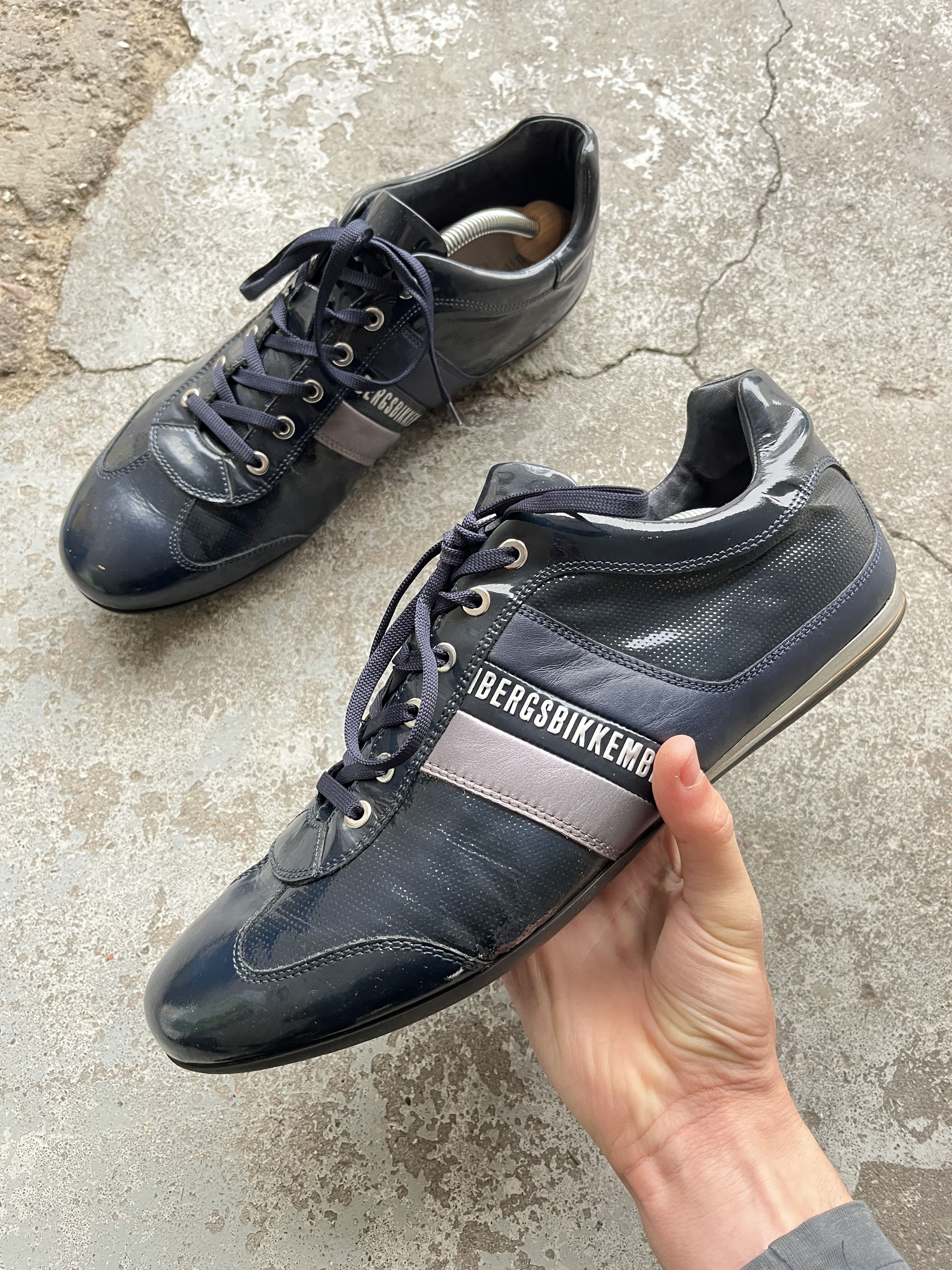 Dirk Bikkembergs Dirk Bikkembergs lacquered patent‑texture sneakers Size US 12 / EU 45 - 2 Thumbnail