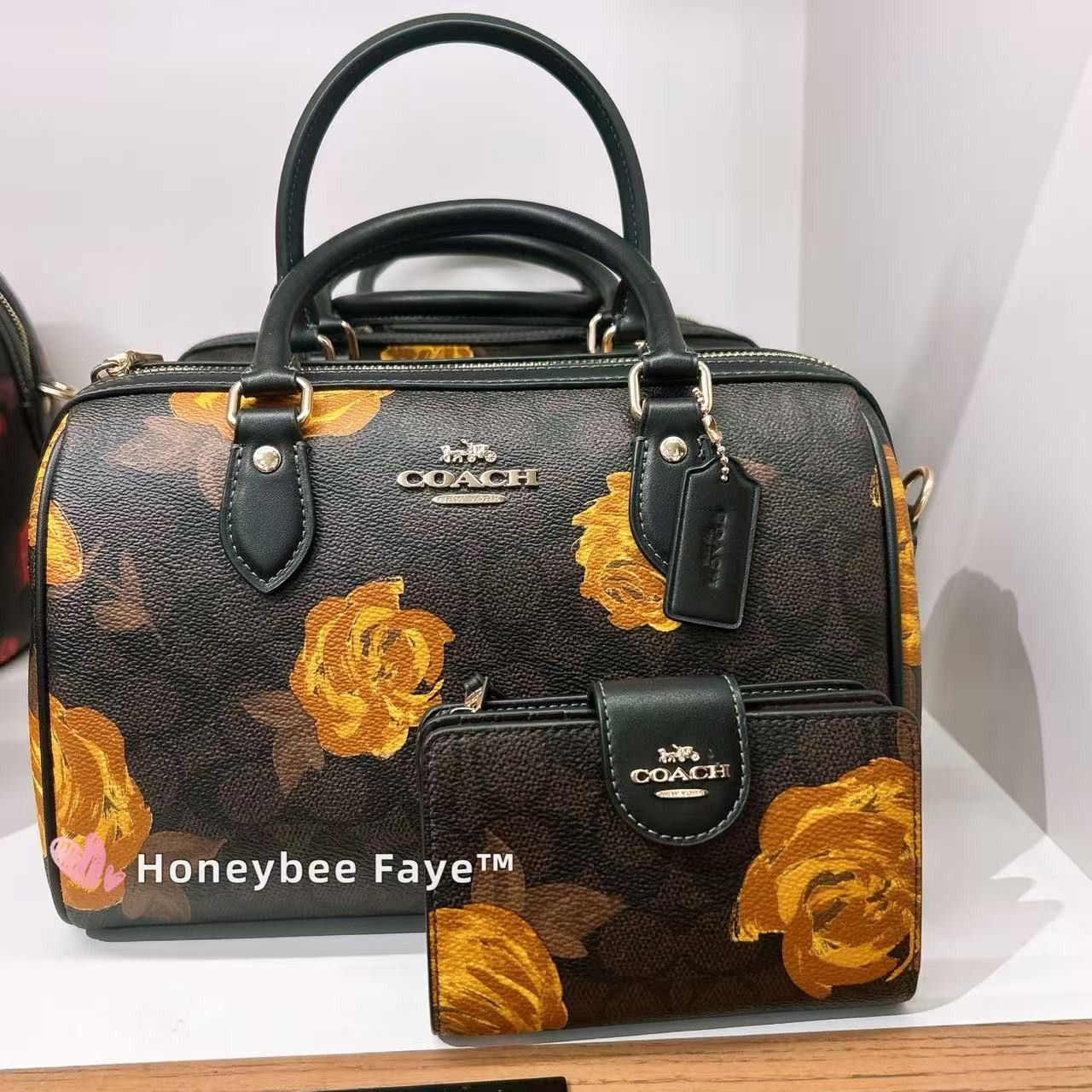 Coach Medium Corner Zip Wallet In Signature Canvas With Floral Size ONE SIZE - 4 Thumbnail