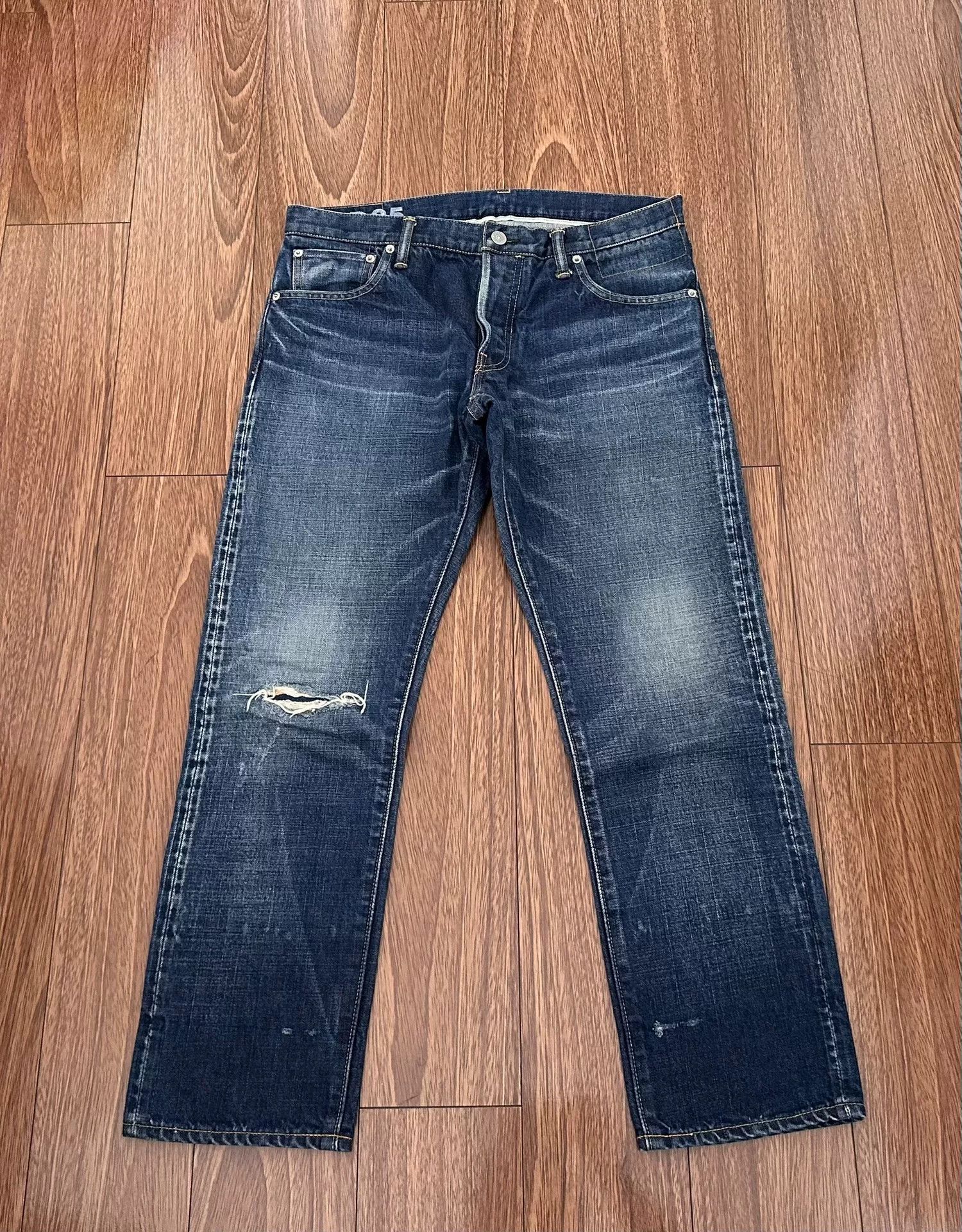 Visvim visvim social sculpture damaged jeans size 34 Size US 34 / EU 50 - 1 Thumbnail