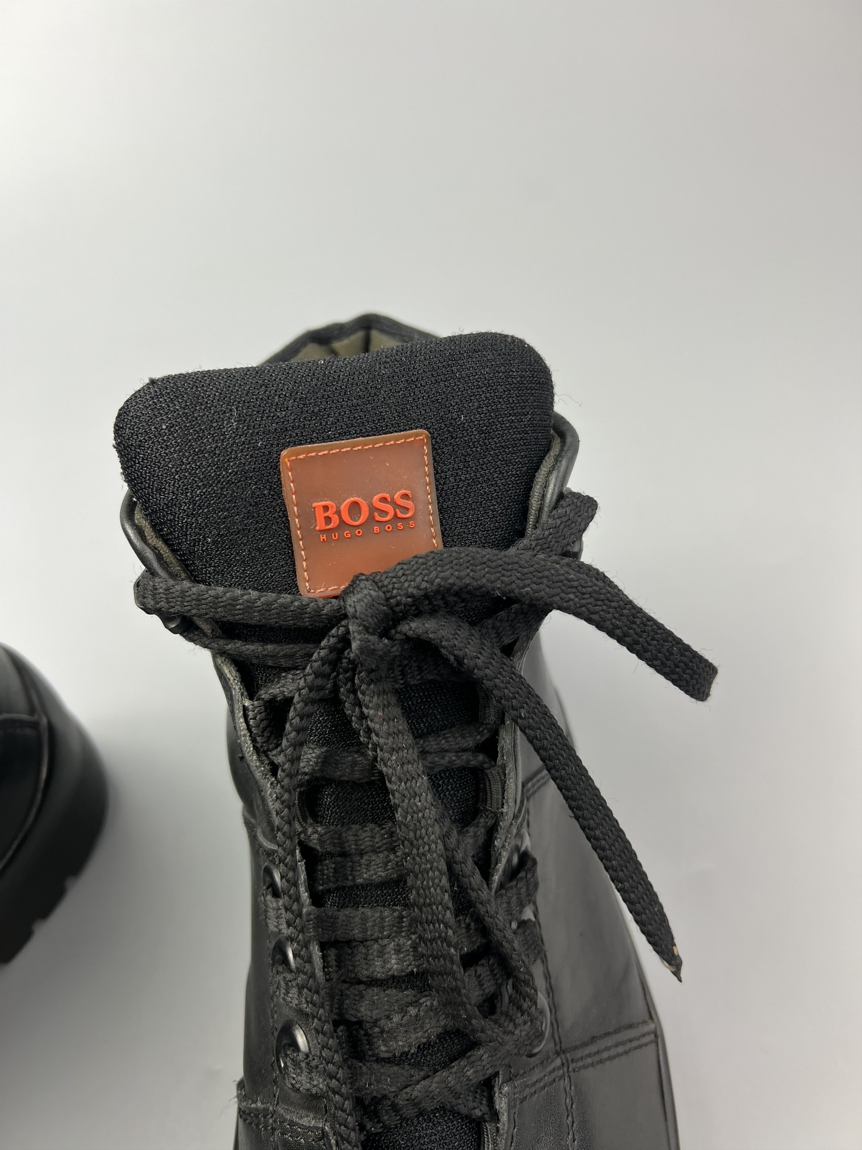 Hugo Boss × Vintage Hugo Boss Vintage Leather Boots Size 40 Size US 8.5 / IT 38.5 - 8 Thumbnail