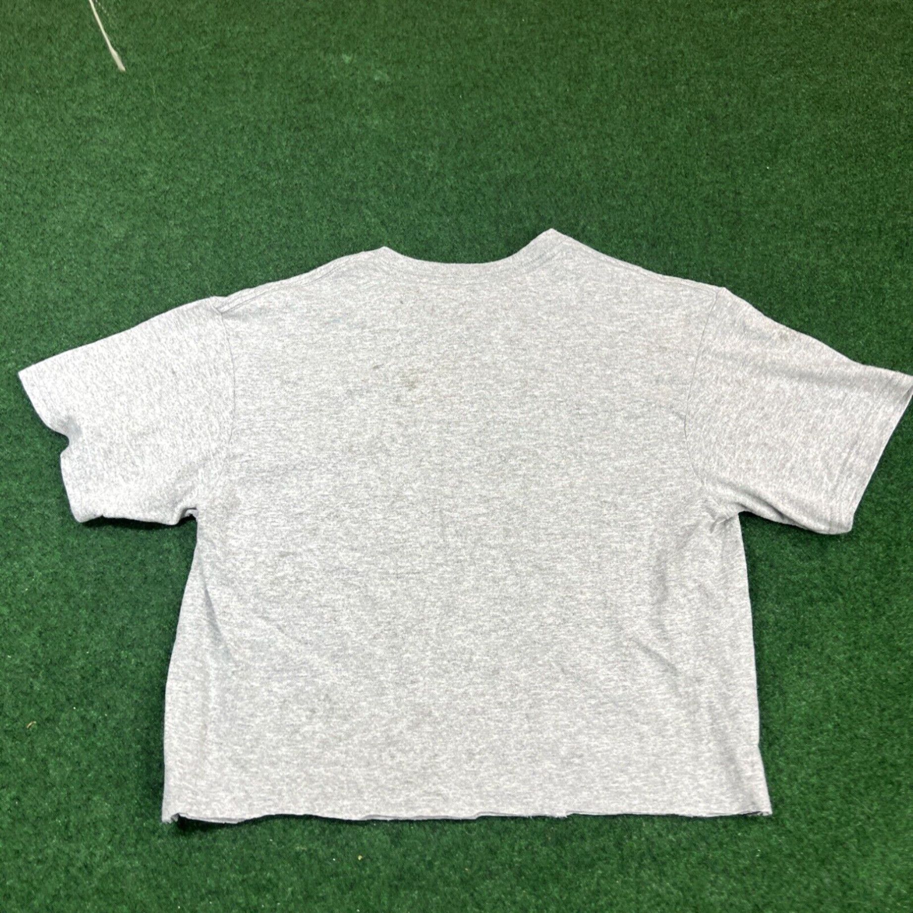 Disney Disney Mickey Donald Goofy Pluto Crop Top Size Small Fast Shipping Size US S / EU 44-46 / 1 - 7 Thumbnail