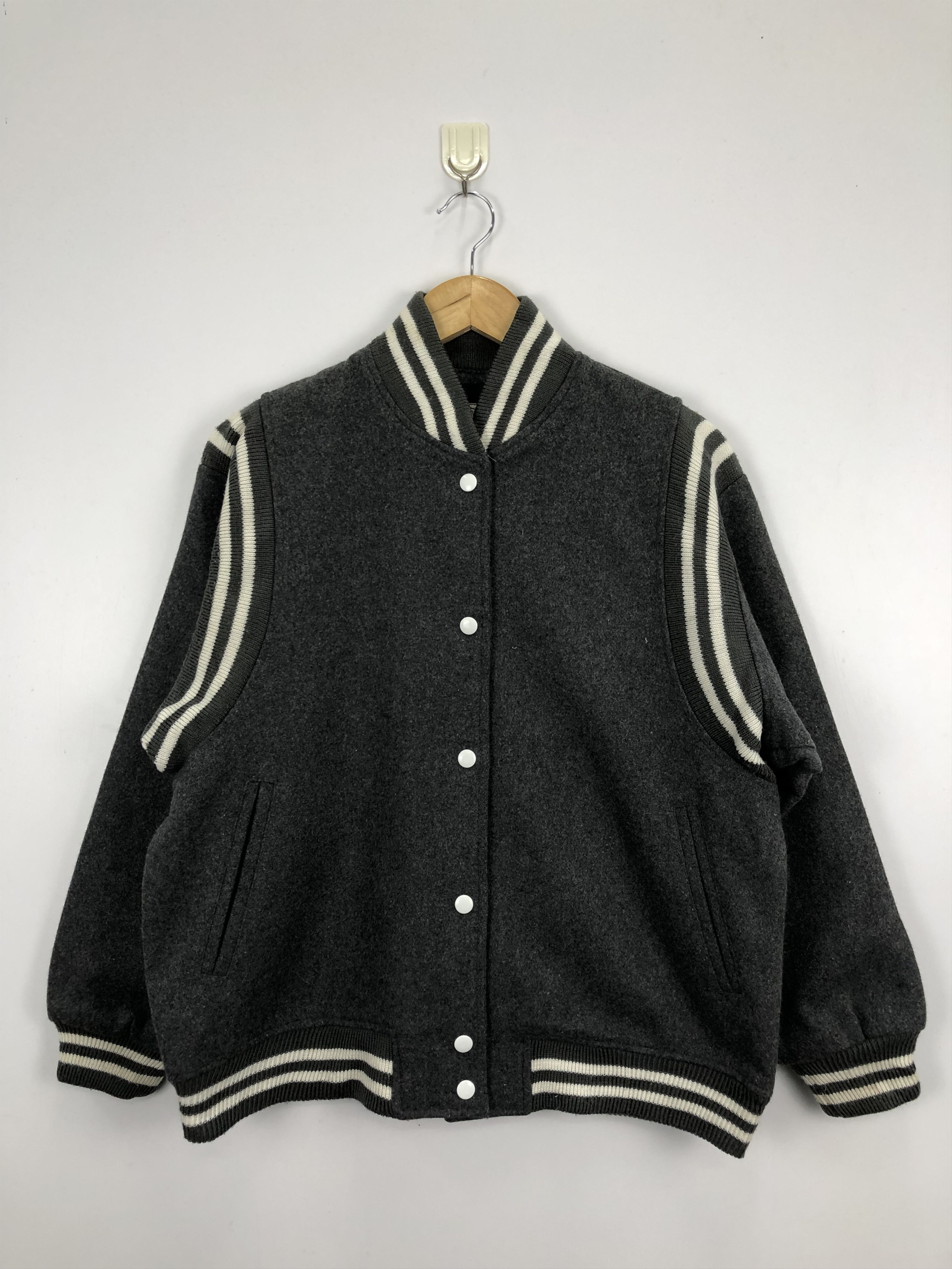 Japanese Brand Vintage Bukky-Aki Wool Varsity Jacket V0306 Size US M / EU 48-50 / 2 - 1 Thumbnail