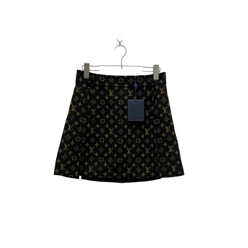 Louis Vuitton Louis Vuitton Black Women's Skirt 0089 Size 26" / US 2 / IT 38 - 1 Thumbnail