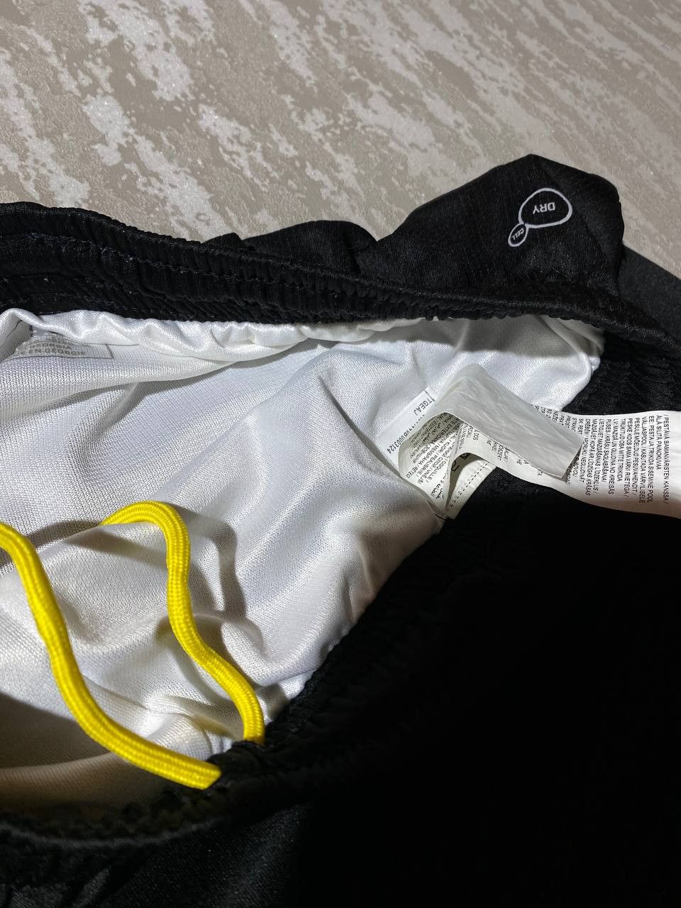 Puma × Vintage Puma Men’s BVB Dortmund Shorts XL Black Borussia Size US 34 / EU 50 - 9 Thumbnail