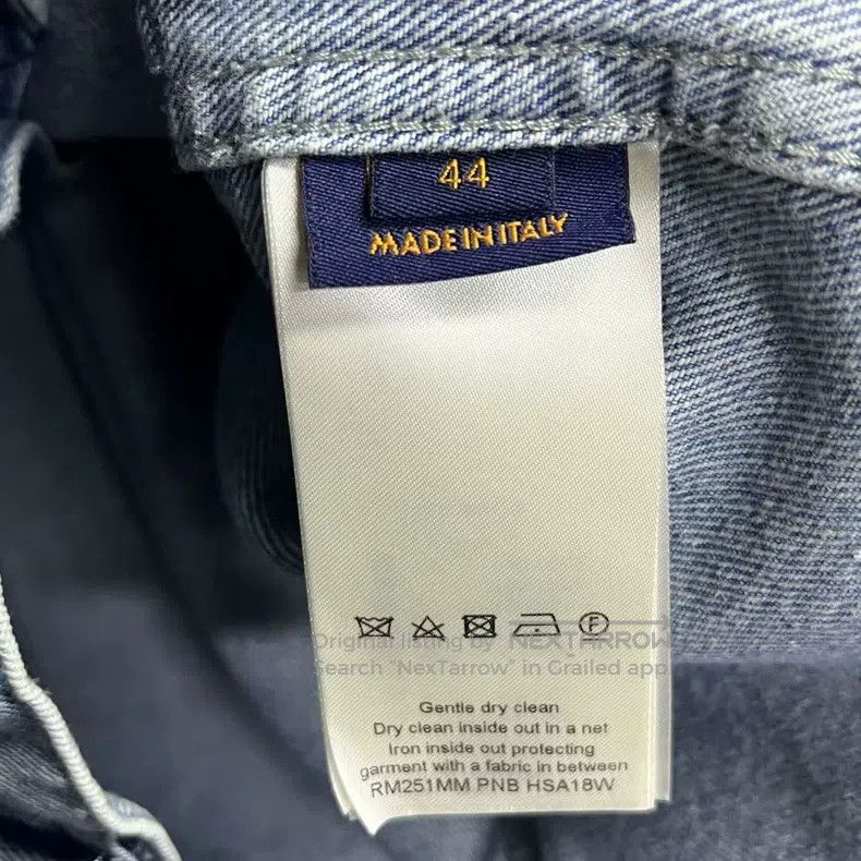 Louis Vuitton Louis Vuitton 25 Latest Blue Logo Single Breasted Lapel Po Size US S / EU 44-46 / 1 - 3 Thumbnail