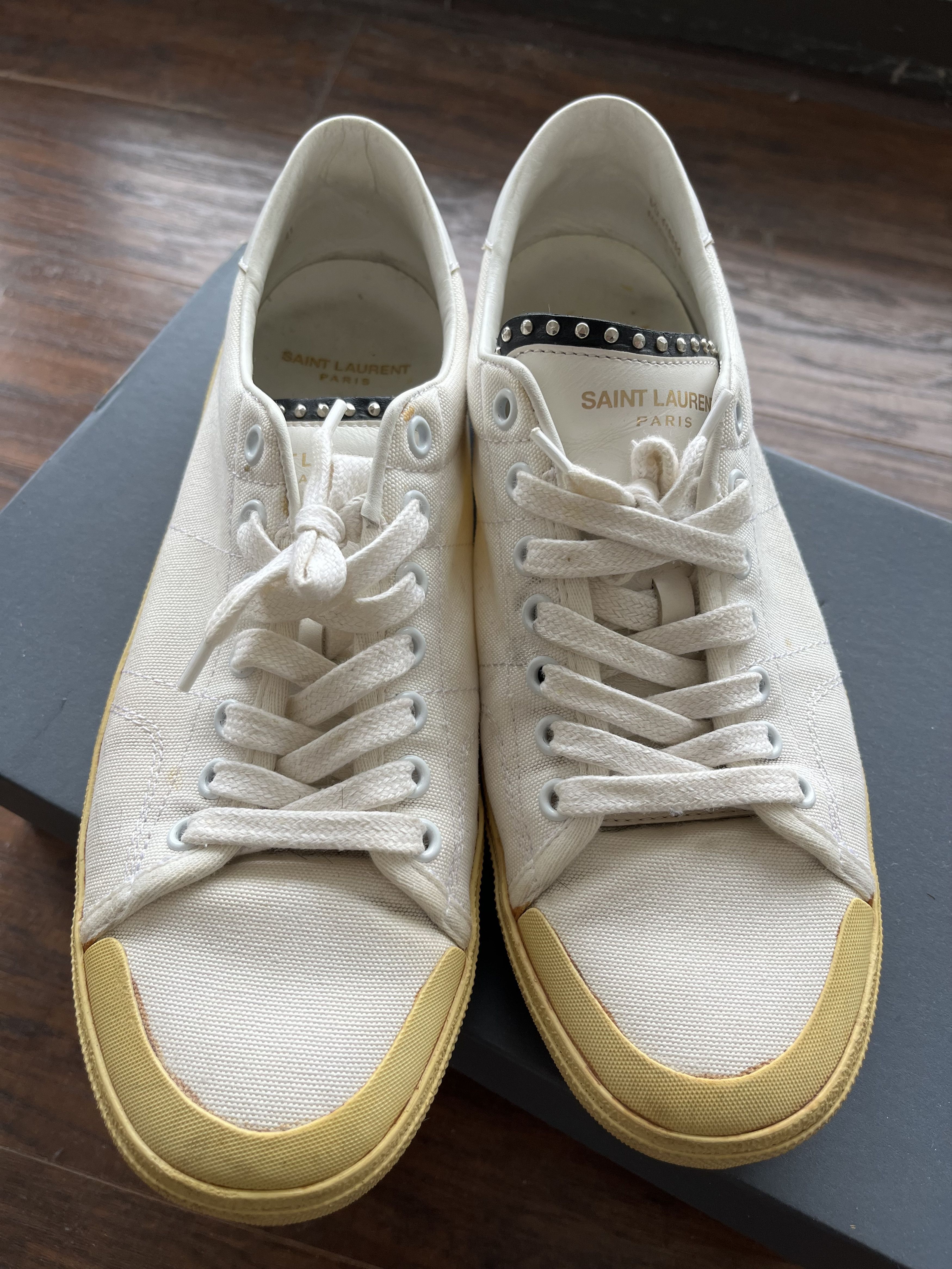 Saint Laurent Paris SL/37 Low Top Sneakers