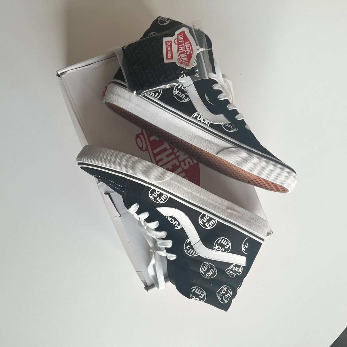 Supreme × Vans Supreme Vans Sk8-Hi Fuck’Em US10.5 Black Size US 10.5 / EU 43-44 - 3 Thumbnail