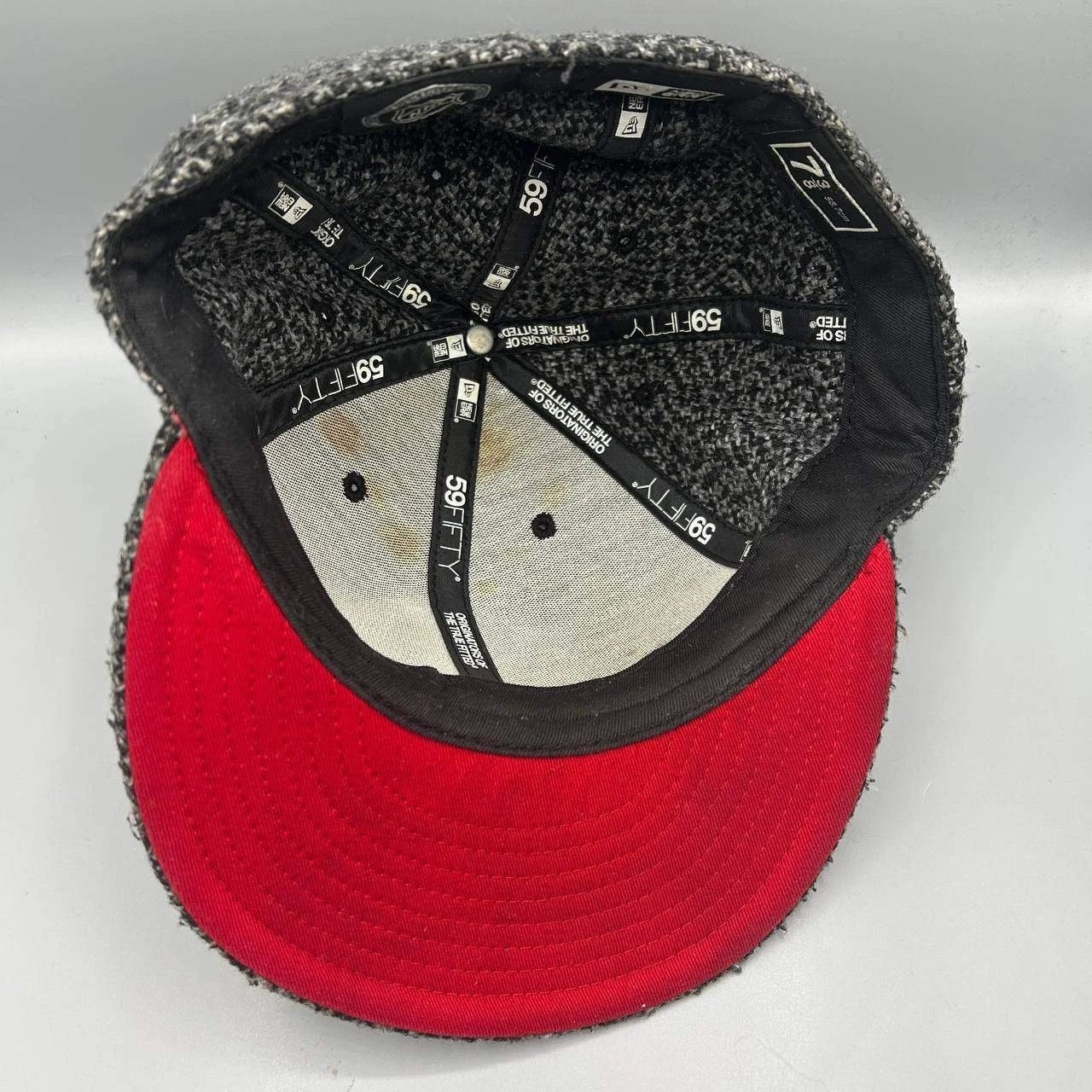 New Era Chicago Blackhawks Hat 7 3/8 NHL 59Fifty New Era Fitted Wool Size ONE SIZE - 2 Thumbnail