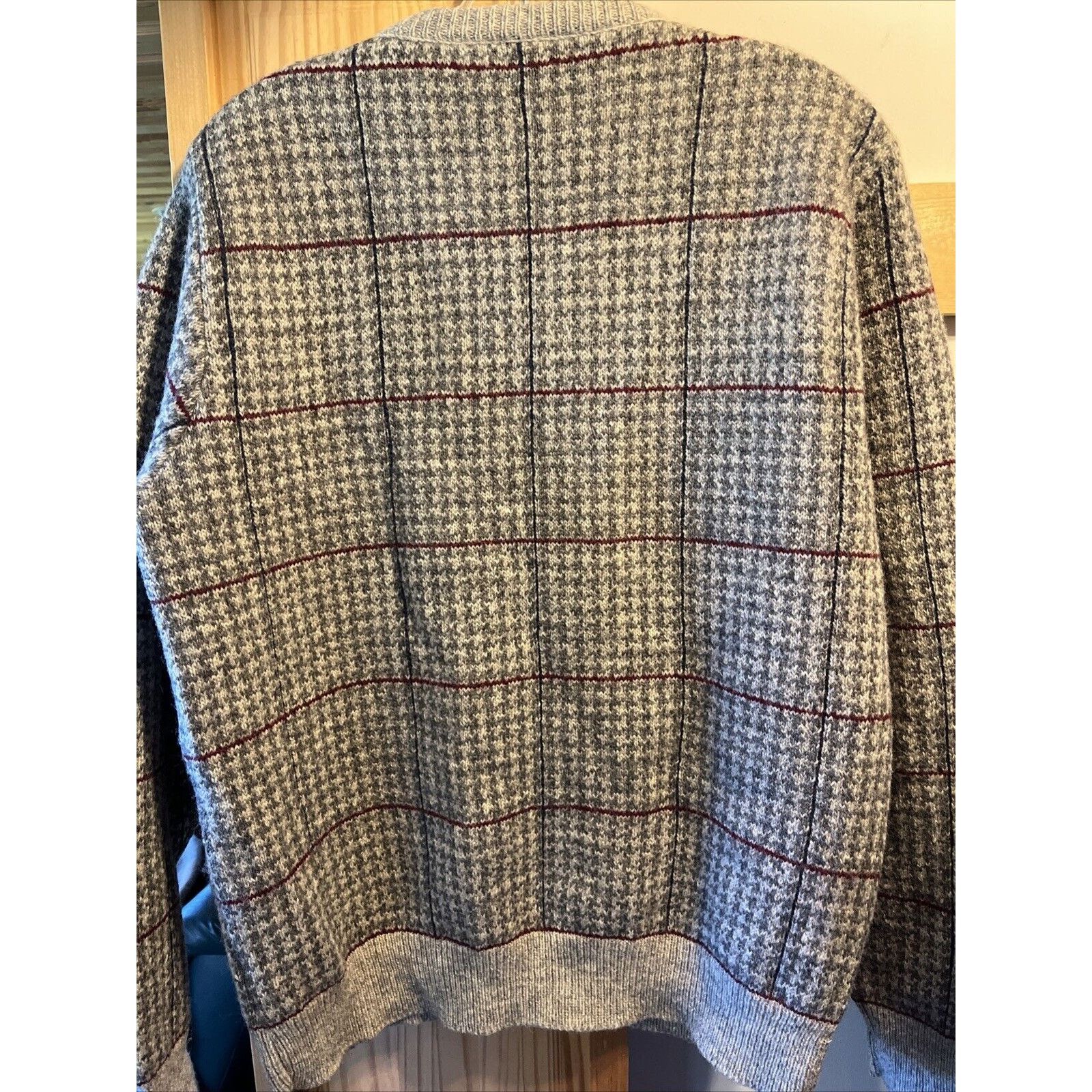 Pendleton Pendleton VTG Men’s L Sweater Wool Gray Plaid Traditionals Size US L / EU 52-54 / 3 - 8 Thumbnail