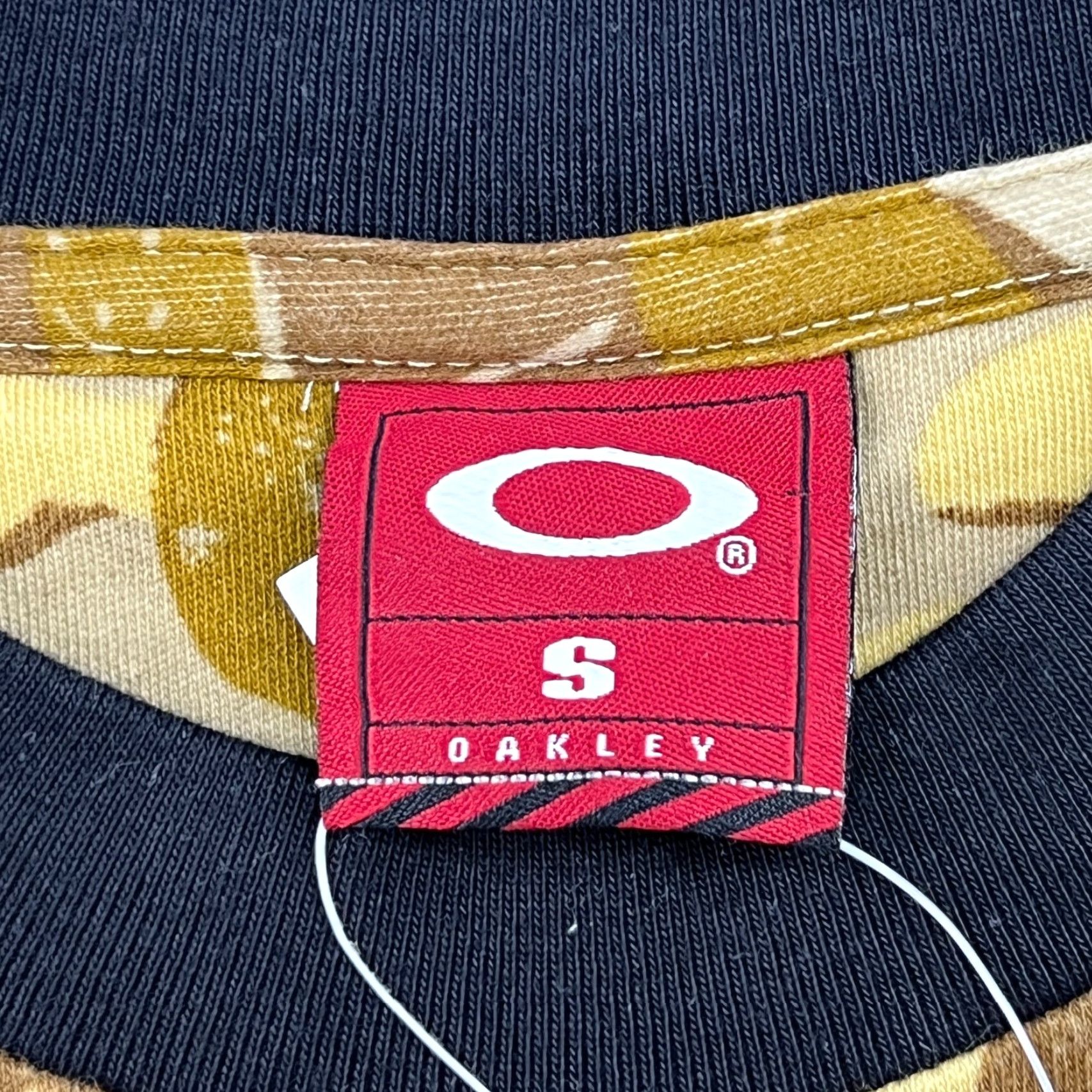 Oakley VINTAGE Oakley Elite Special Forces T-Shirt Mens S Camouflage Military logo Moisture Wicking Short Sleeve Standard Issue 90s Size US S / EU 44-46 / 1 - 7 Thumbnail