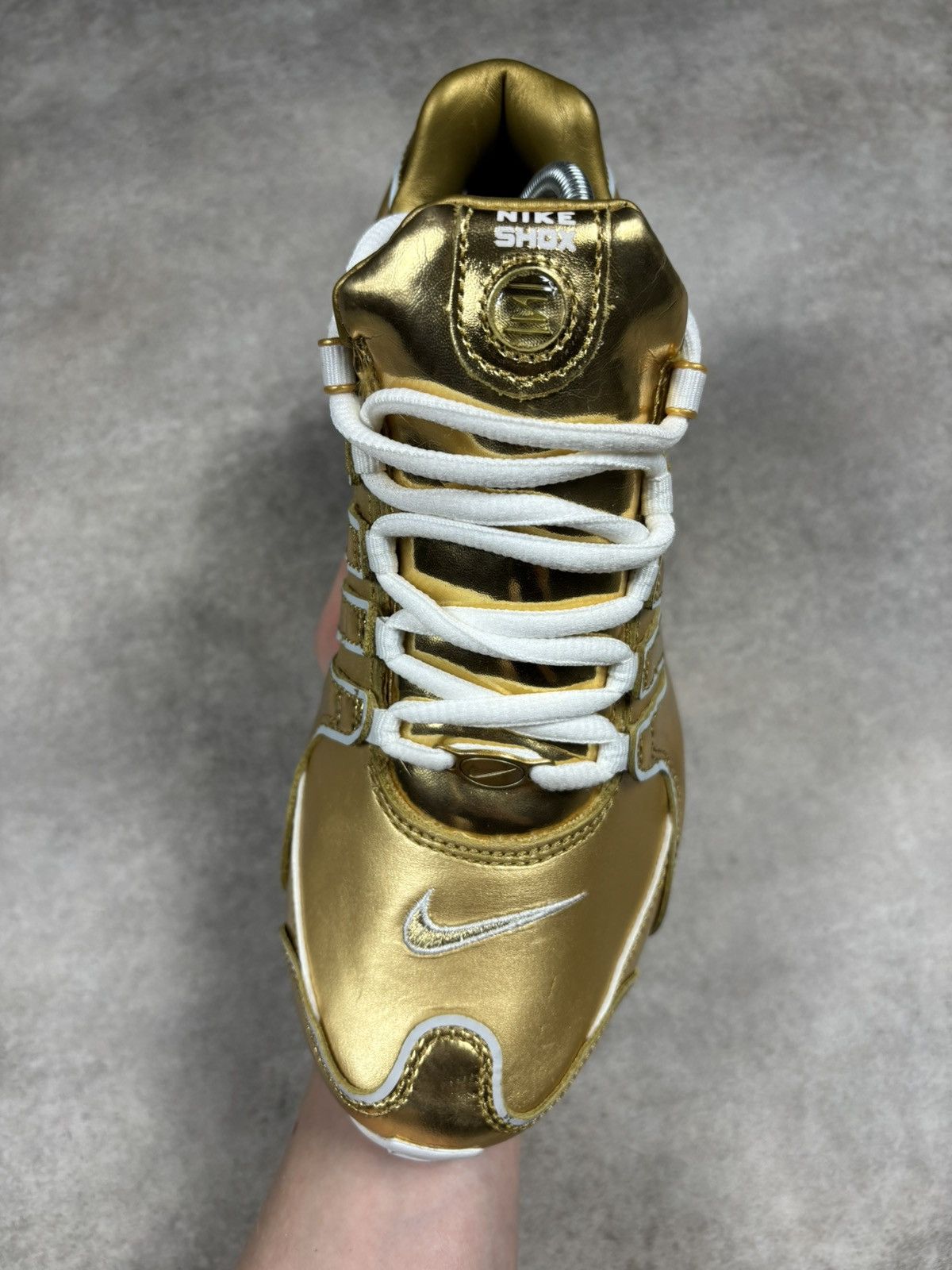 Nike RARE 2007 vintage never worn gold Nike Shox NZ Oro Bianco Size US 7.5 / IT 37.5 - 7 Thumbnail
