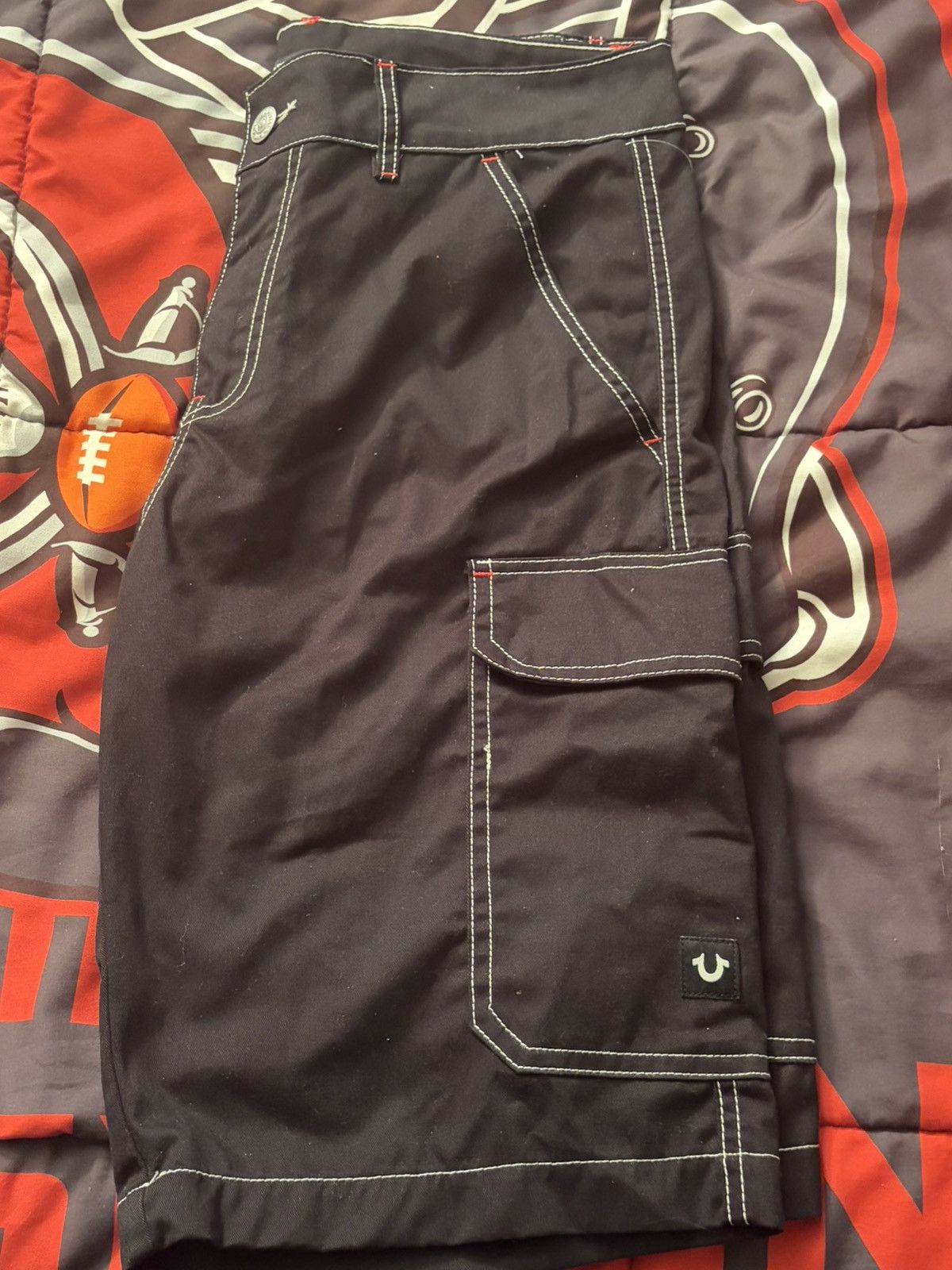 True Religion True religion black cargo shorts Size US 32 / EU 48 - 3 Thumbnail