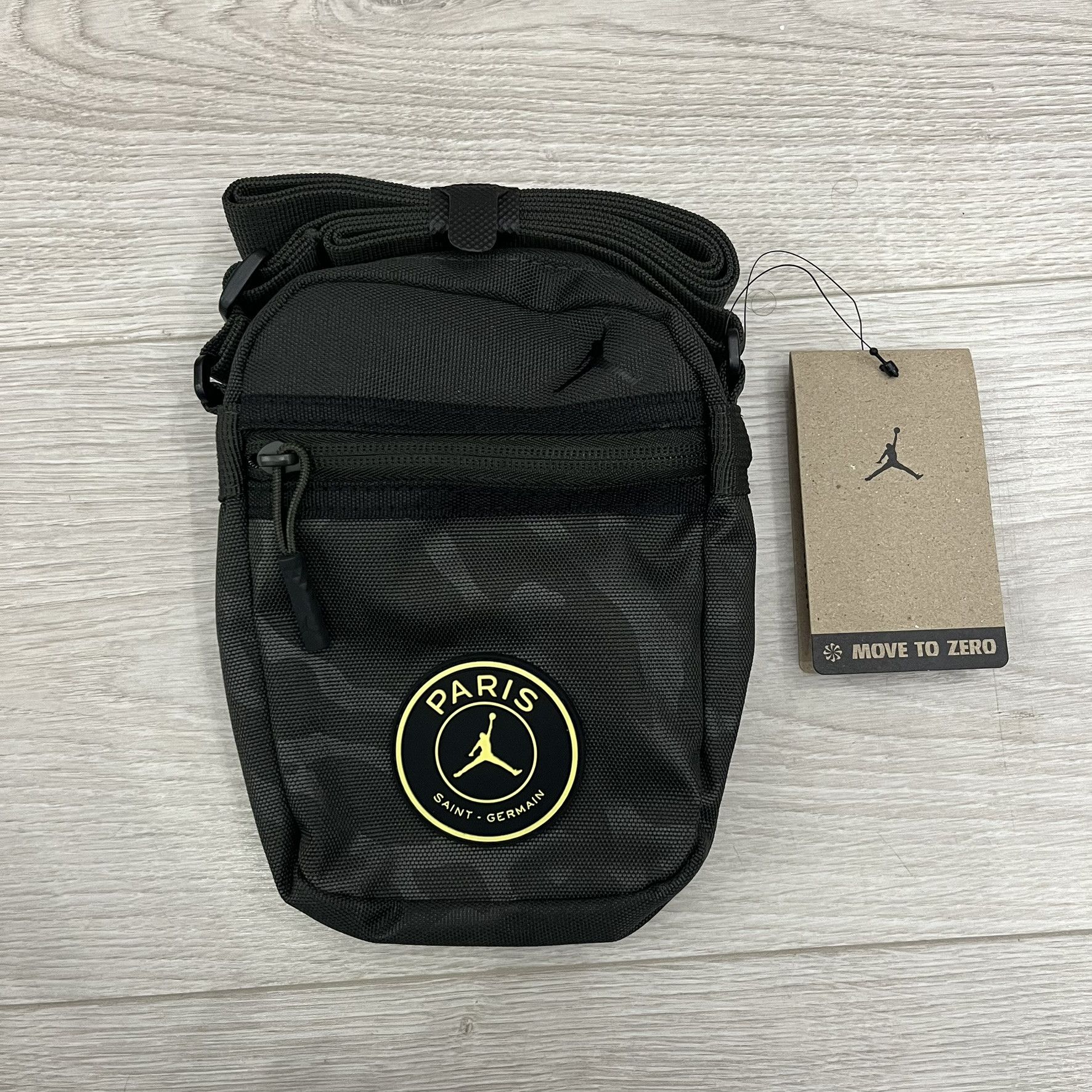 Jordan Brand Jordan PSG Sequia Crossbody bag Size ONE SIZE - 1 Thumbnail