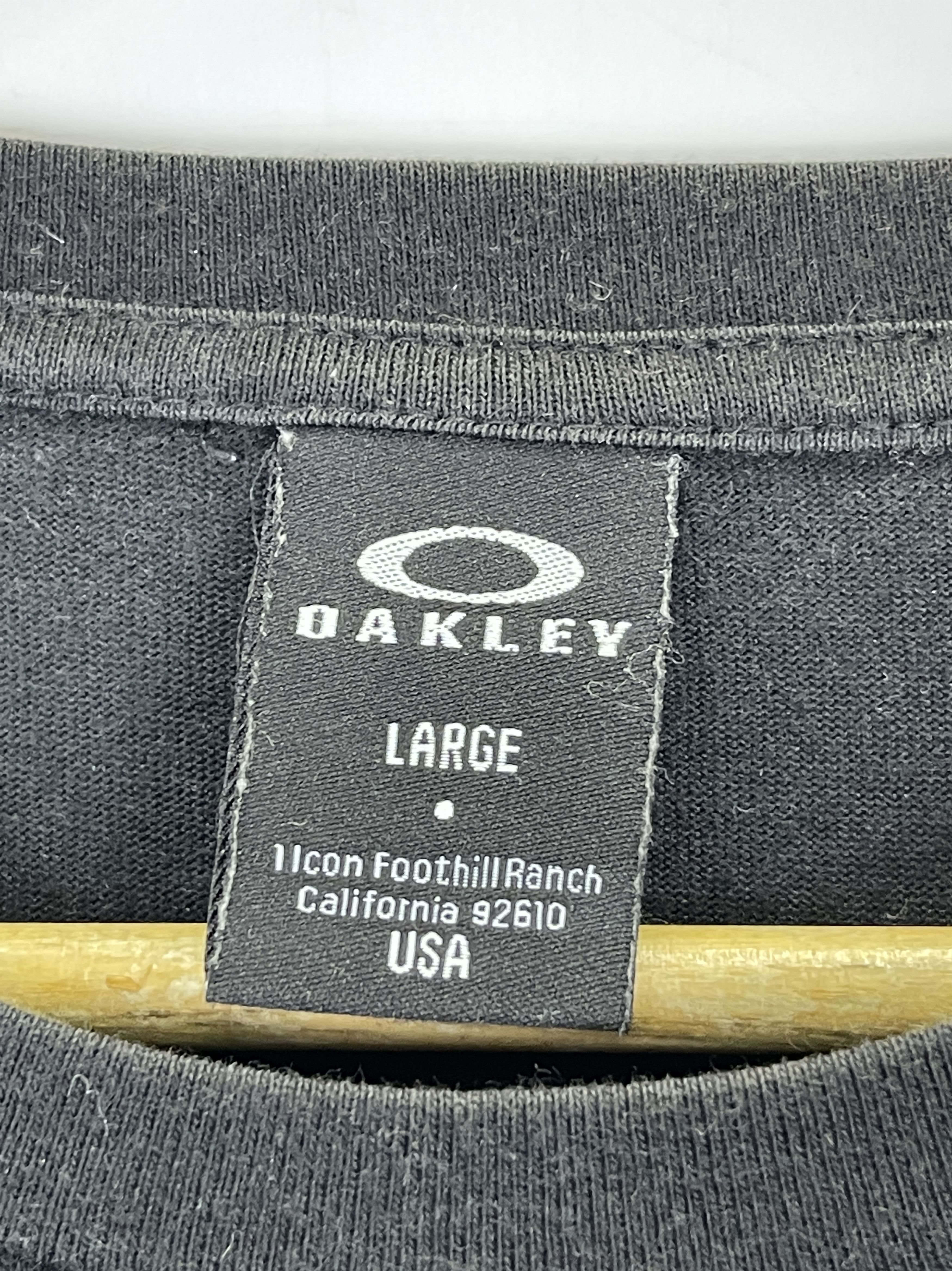 Oakley × Vintage Vintage 90s Oakley Big Logo T-Shirt TA0442 Size US L / EU 52-54 / 3 - 5 Thumbnail
