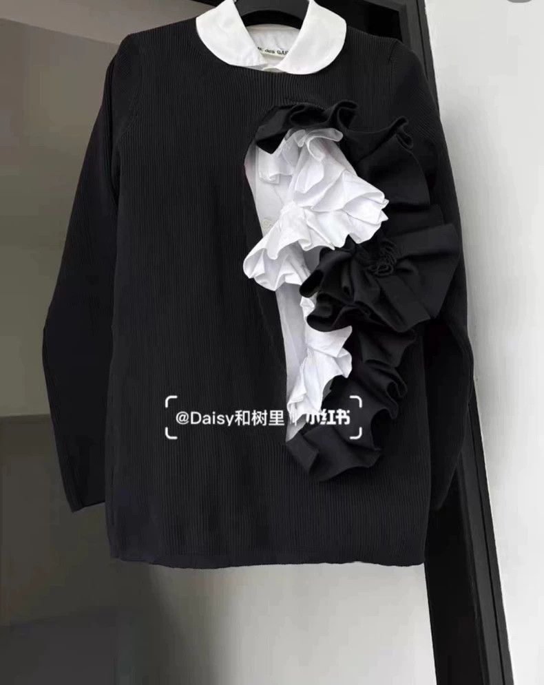 Comme des Garcons Comme des Garçons Ruffled Black Sweater - dmc Size US M / EU 48-50 / 2 - 1 Thumbnail