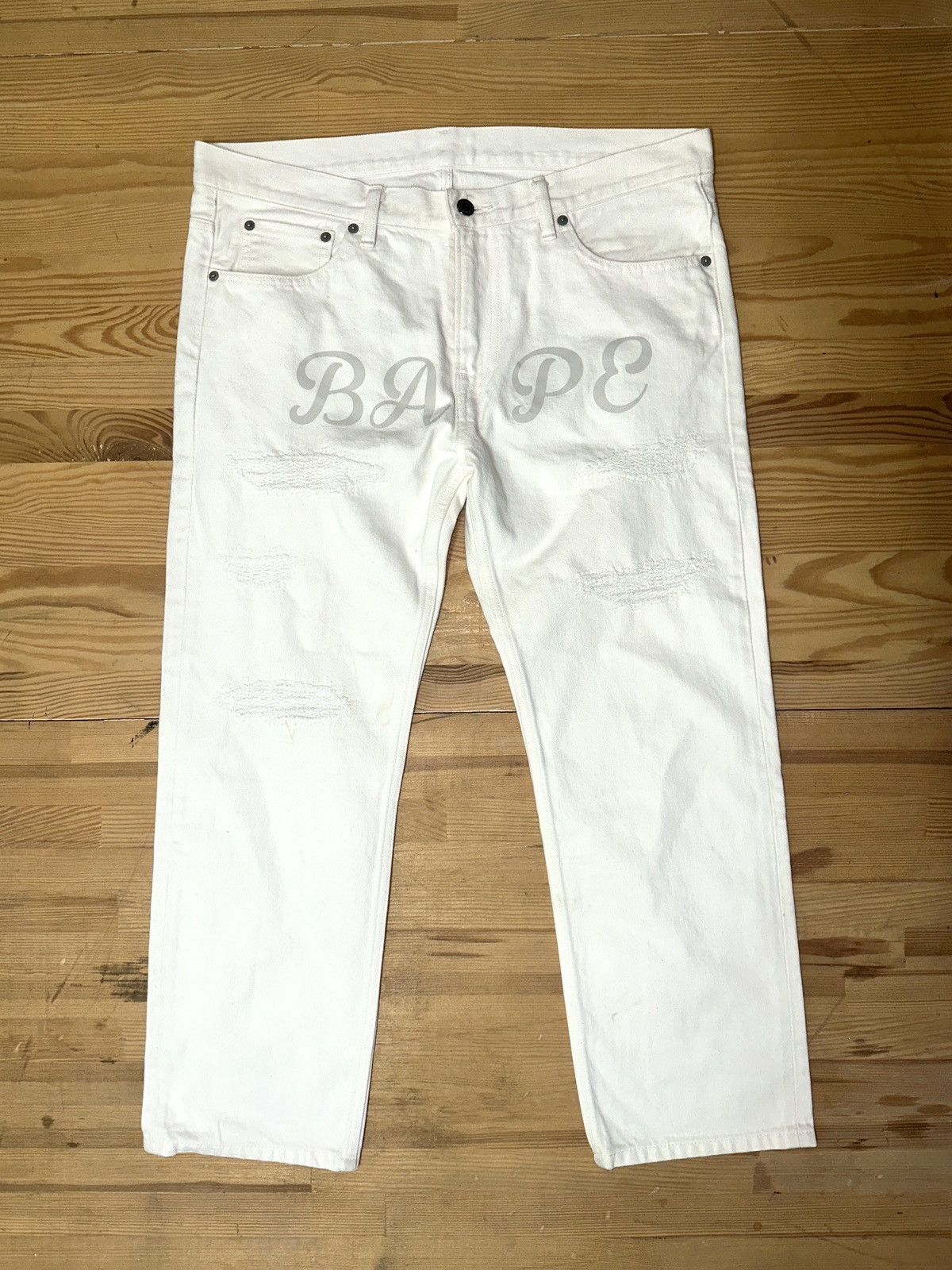 Bape Bape white damaged denim jeans Nigo Ape Milo Pharrell Kanye Size US 32 / EU 48 - 1 Thumbnail