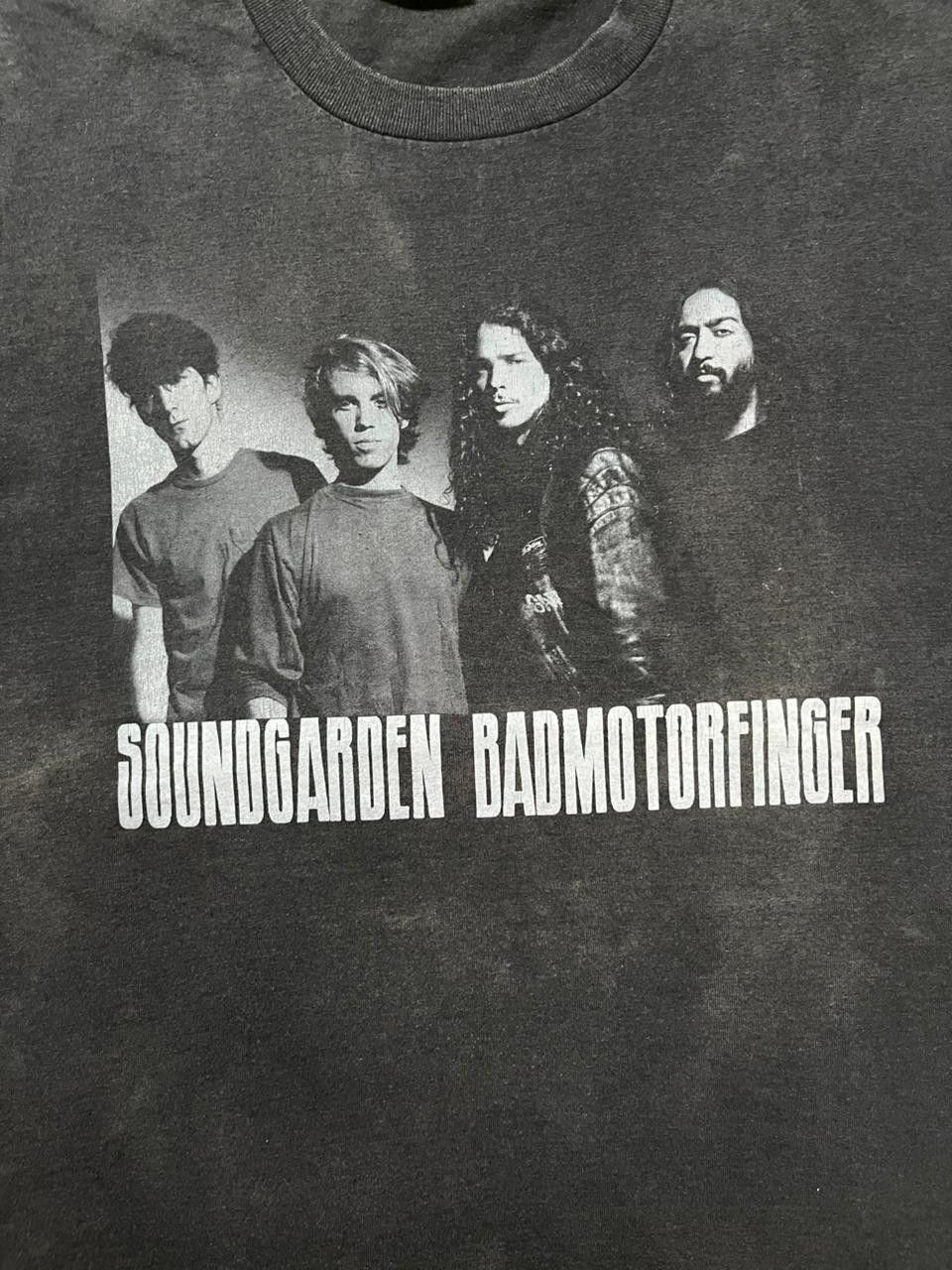 Band Tees Vintage Soundgarden Badmotorfinger Size US L / EU 52-54 / 3 - 3 Thumbnail