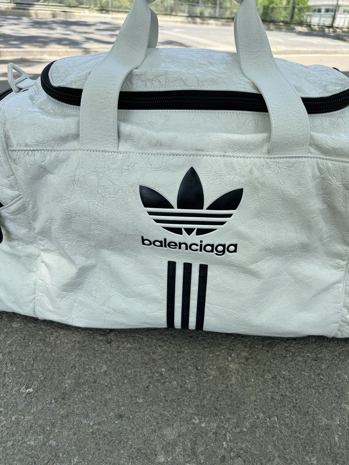 Balenciaga Balenciaga x Adidas Full Leather Duffle Bag Size ONE SIZE - 4 Thumbnail