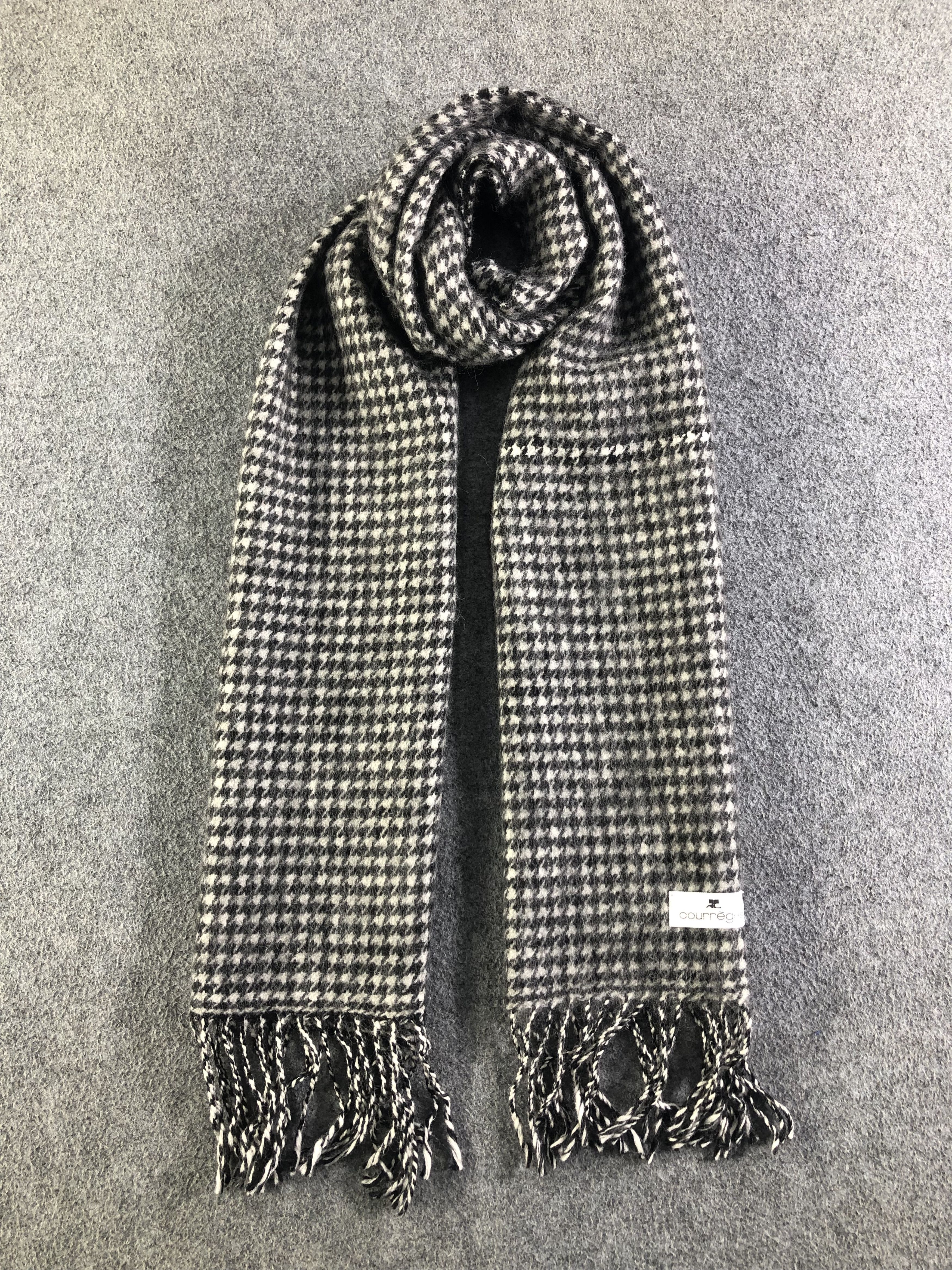 Courreges Courreges Scarf / Muffler / Neckwear SS1248 Size ONE SIZE - 1 Thumbnail