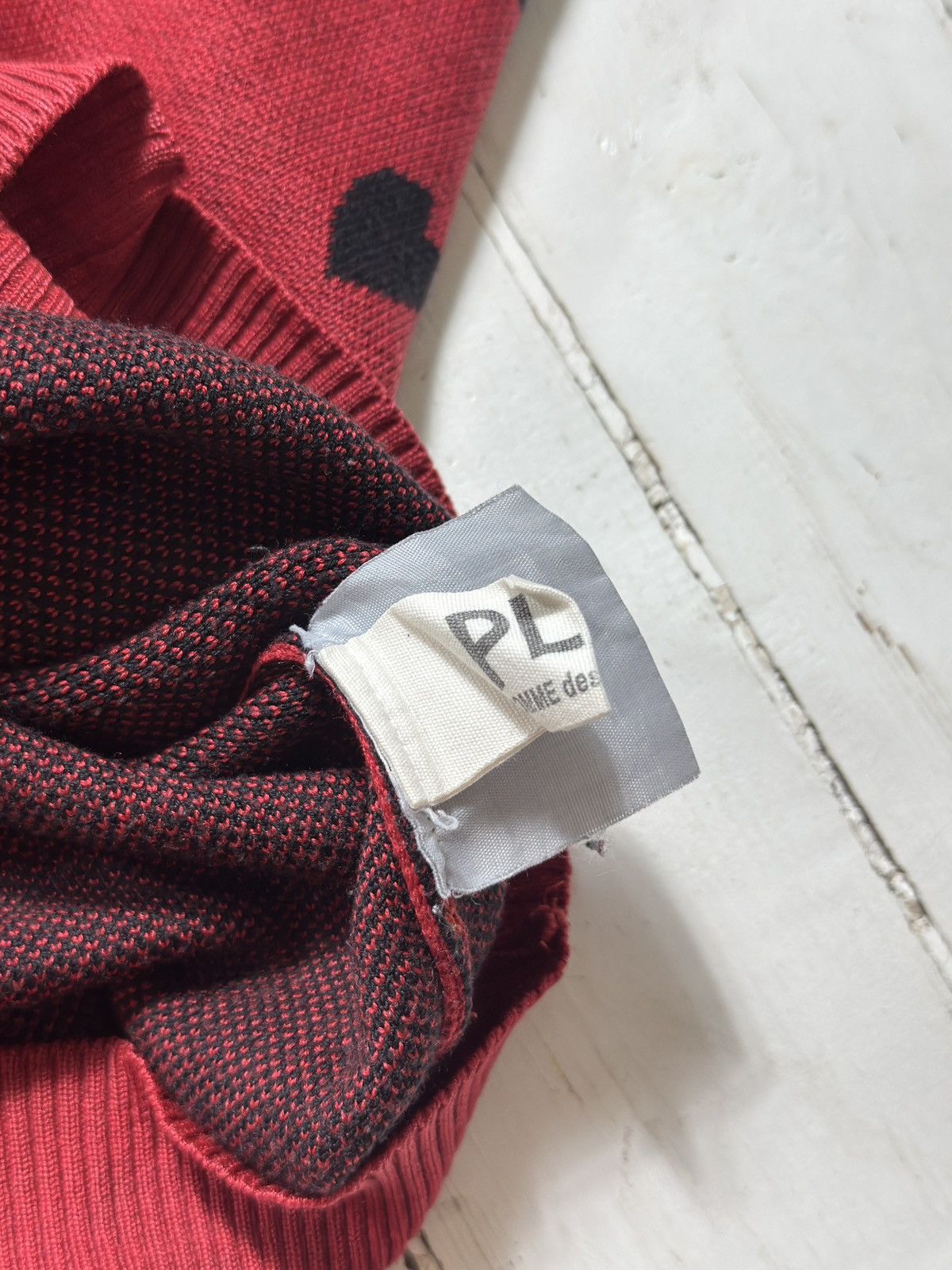 Comme des Garcons VINTAGE COMME DES GARCONS HEART SWEATER Size M / US 6-8 / IT 42-44 - 5 Thumbnail