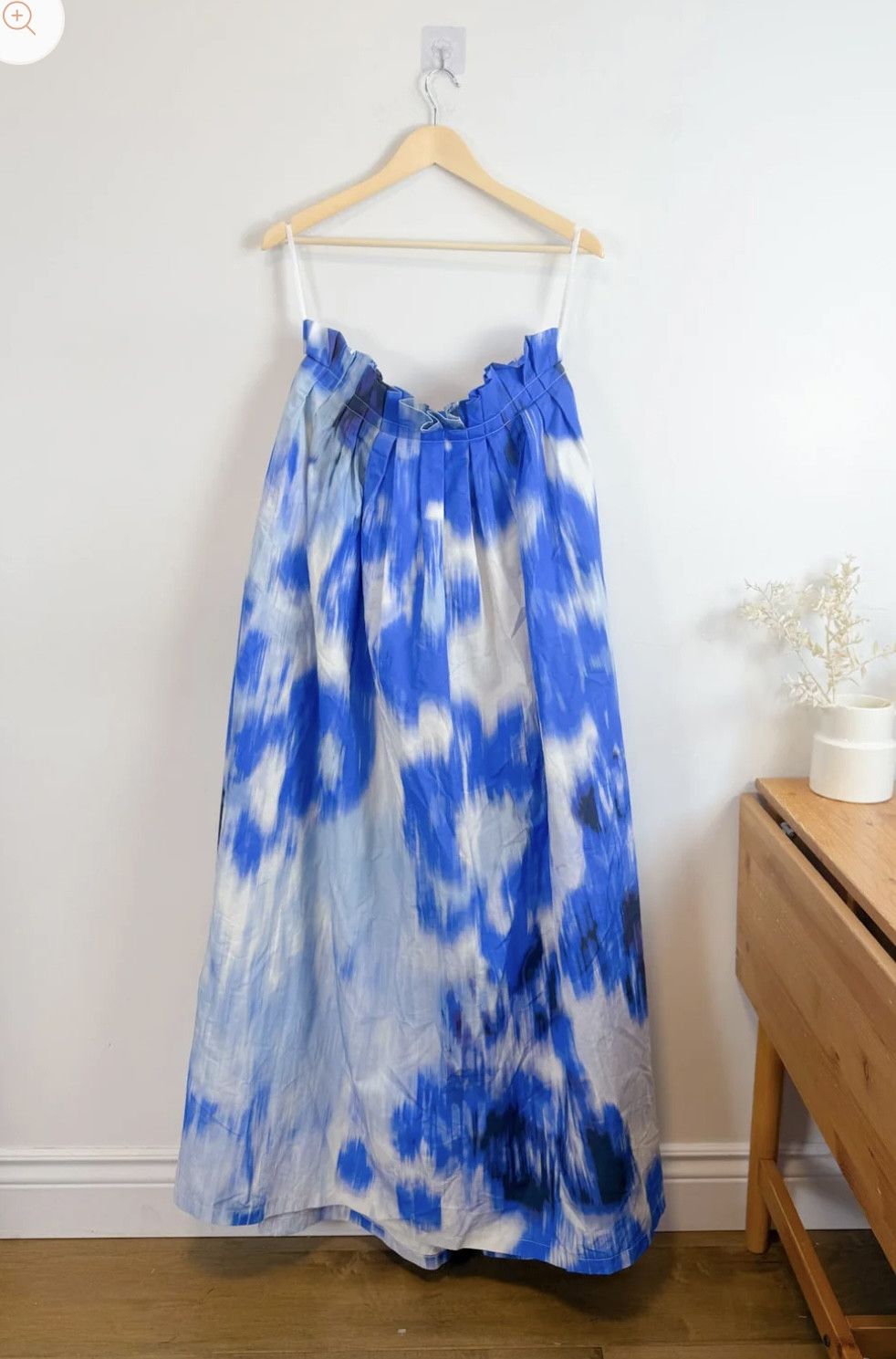 Carolina Herrera Designer Maxi Silk/Cotton Skirt in Blue/White Size 30" / US 8 / IT 44 - 10 Thumbnail