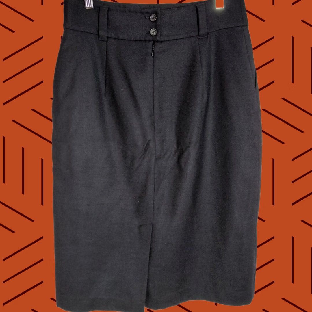 Banana Republic BANANA REPUBLIC Wool Blend Pencil Skirt Black Solid Lined Women Size 8 Size 30" / US 8 / IT 44 - 1 Thumbnail
