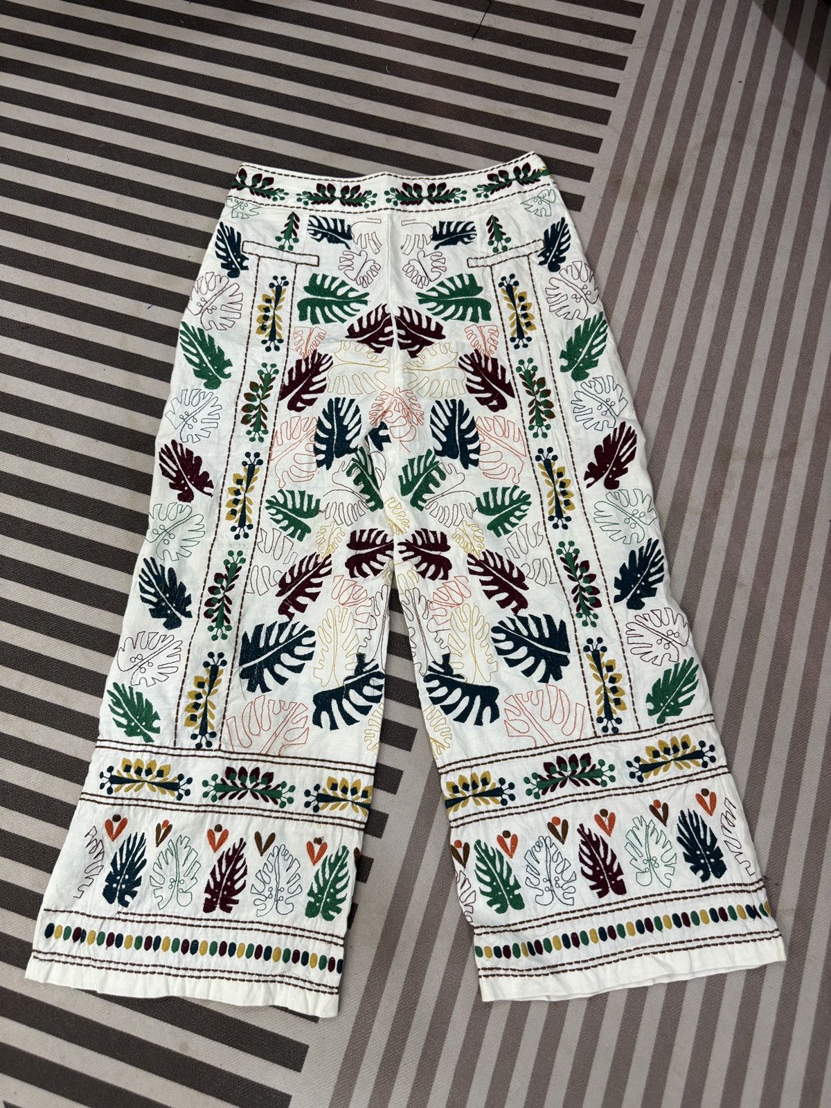 Zara 🔥🔥🔥ARCHIVE ZARA EMBROIDERY FLORAL PANTS Size 30" / US 8 / IT 44 - 8 Thumbnail