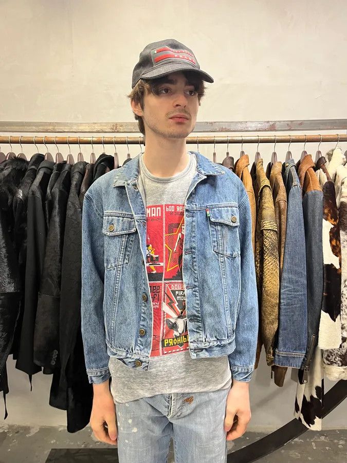 Moschino 2000s Moschino Blue Painted Effect Rebel Denim Jacket Size US M / EU 48-50 / 2 - 2 Thumbnail