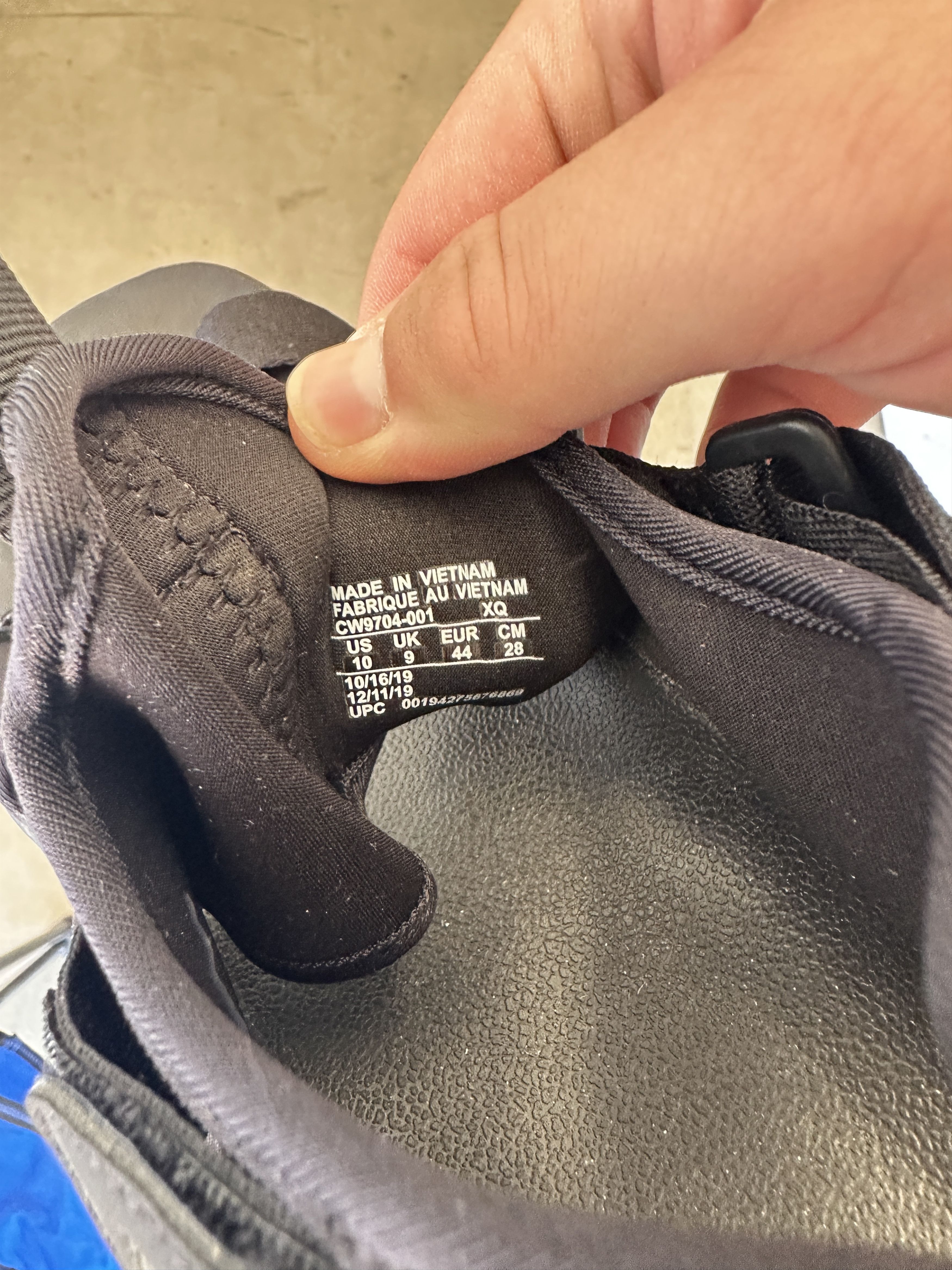 Nike Nike sandals with runner sole. 820. Size US 10 / EU 43 - 5 Thumbnail