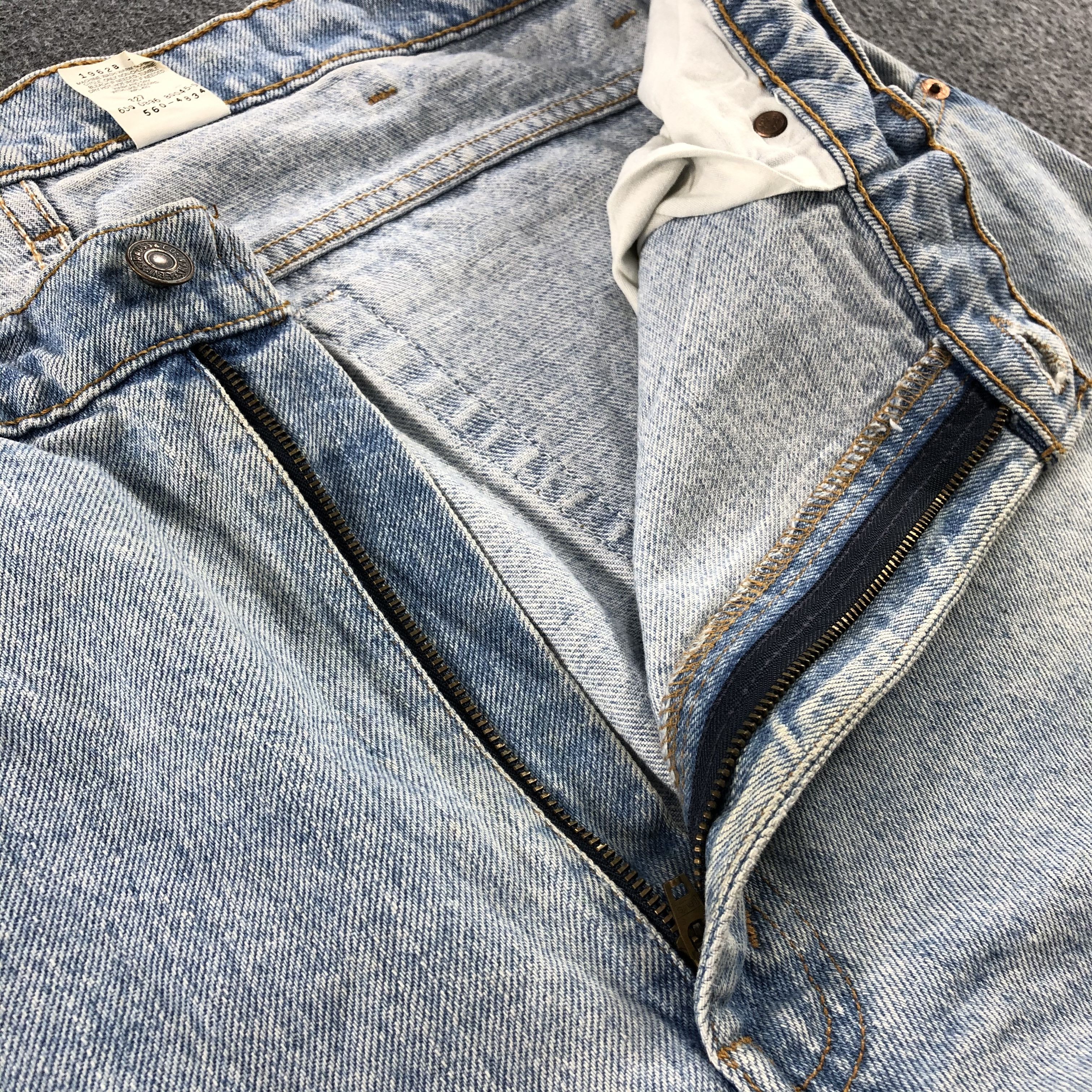 Levi's Vintage 90s Light Wash Levis 560 Jeans-J1215 Size US 38 / EU 54 - 7 Thumbnail