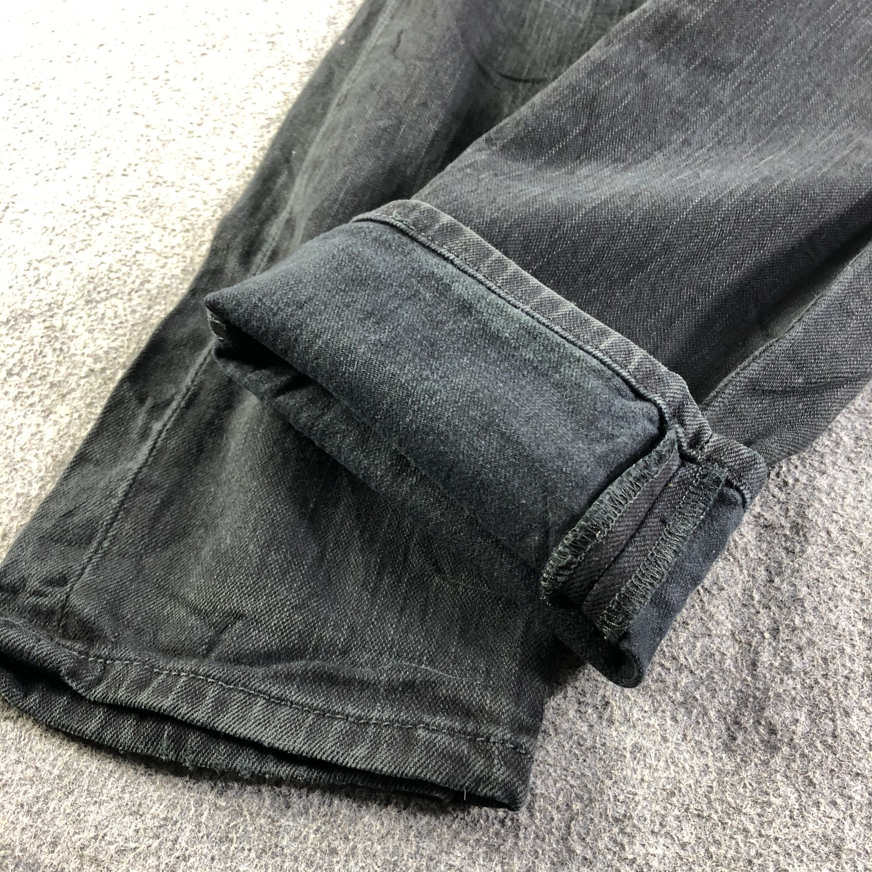 Levi's Vintage Faded Black Levis Jeans-J3096 Size US 33 - 6 Thumbnail