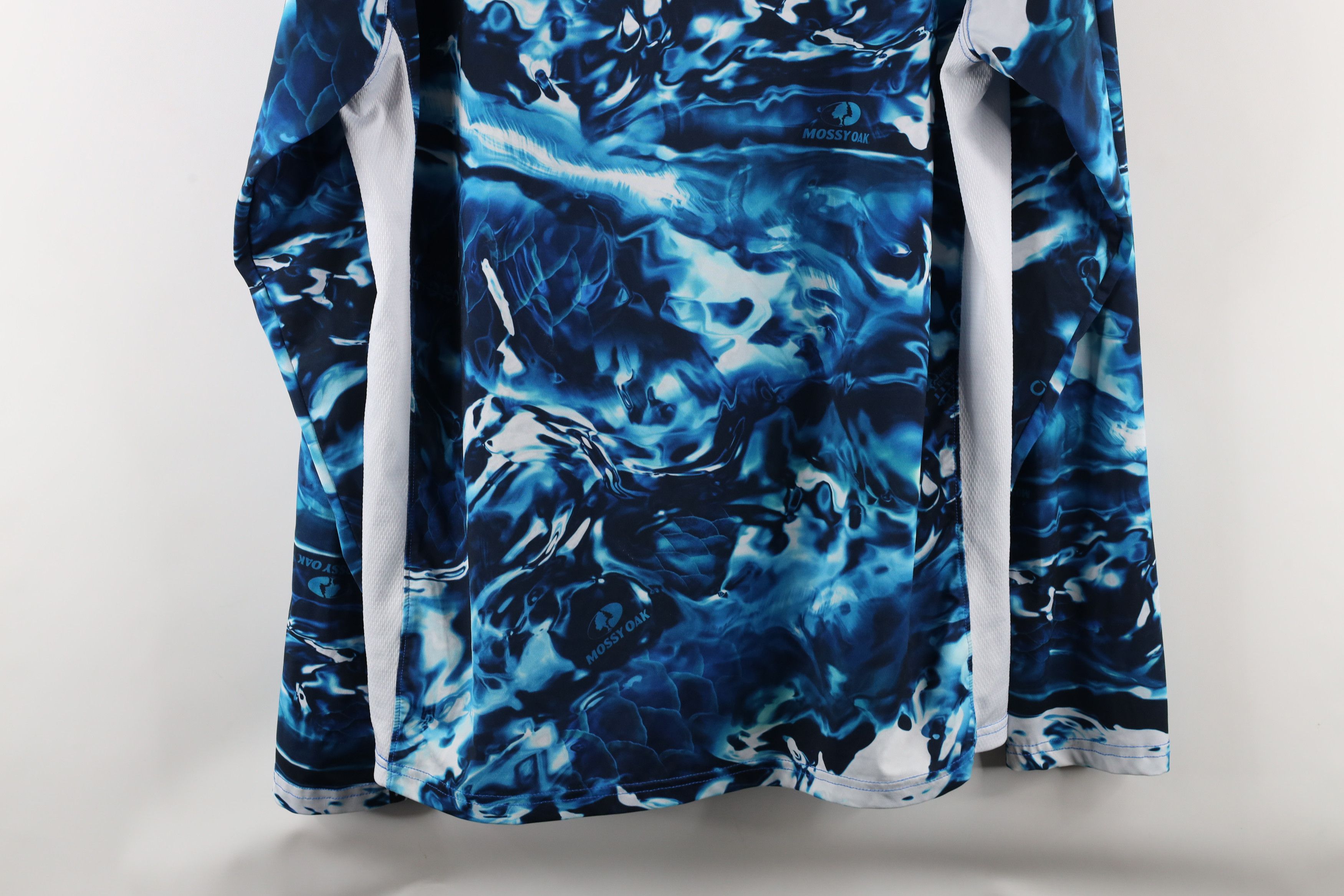 Vintage Huk Fishing Hydro Camouflage Long Sleeve T-Shirt Blue Size US M / EU 48-50 / 2 - 13 Thumbnail