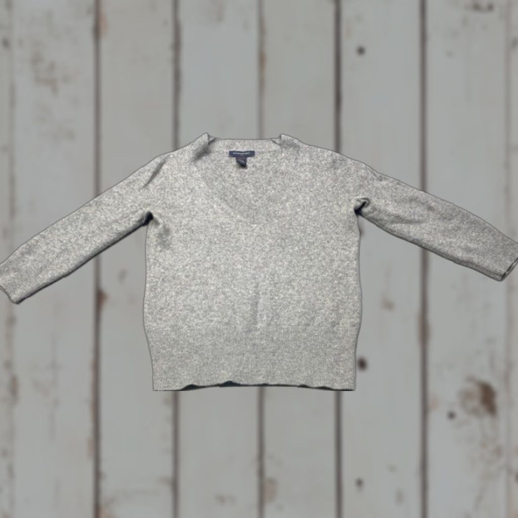Banana Republic Banana Republic 100% Cashmere Women's Medium Gray Sweater V Neck Preppy School Size M / US 6-8 / IT 42-44 - 1 Thumbnail