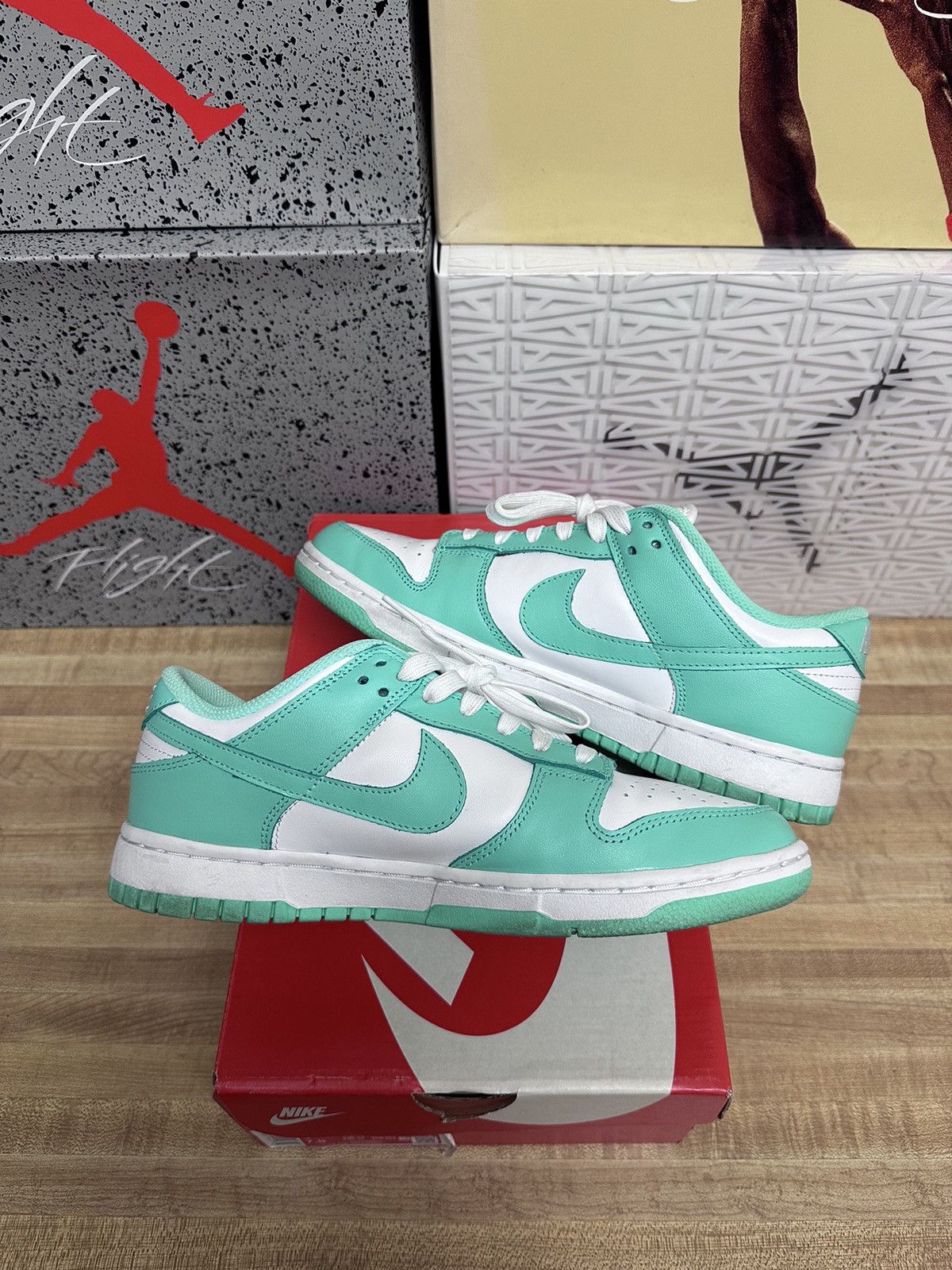 Nike Nike Wmns Dunk Low Green Glow Size US 7.5 / EU 40-41 - 4 Thumbnail