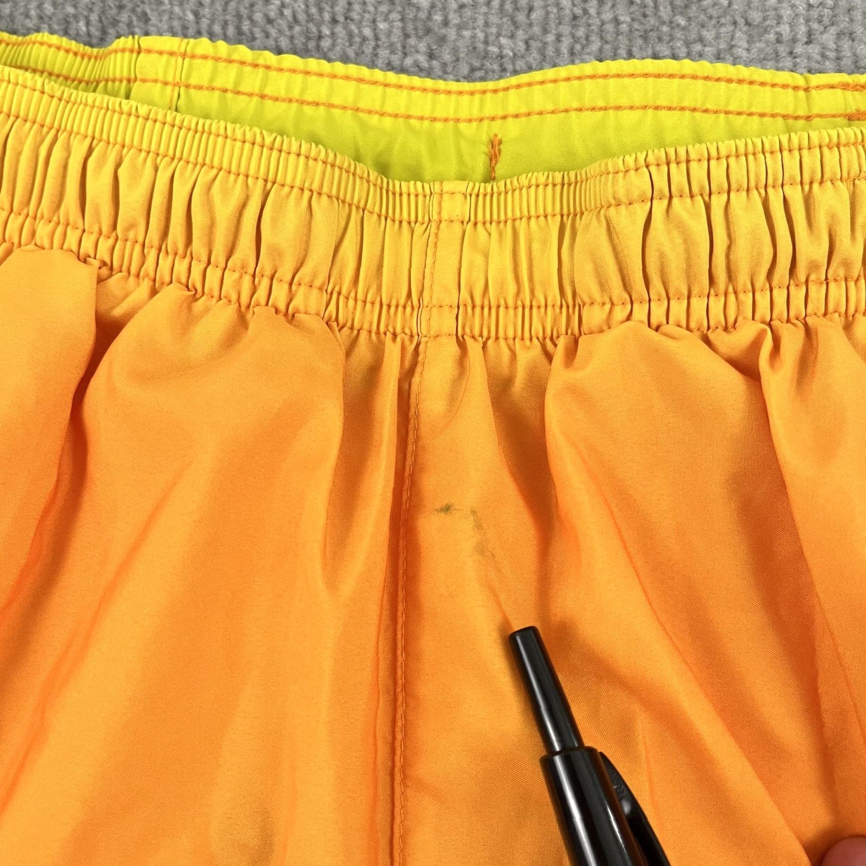 Nike Nike Challenger Shorts Men Small 6.5" Lined Orange Running Training Activewear Size US 29 - 7 Thumbnail