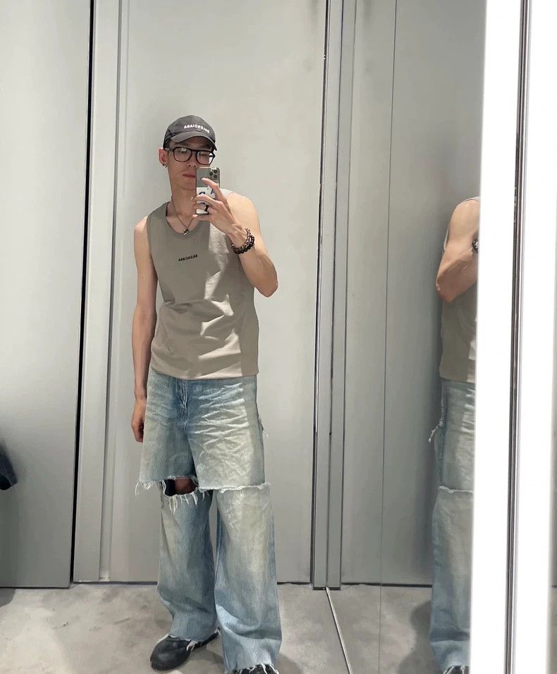 Balenciaga Balenciaga Front and back embroidered vest Size US XS / EU 42 / 0 - 6 Thumbnail