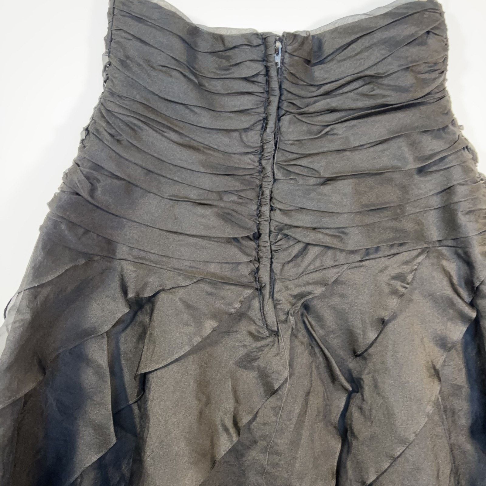 Tadashi Shoji Vintage Tadashi Shoji Black Silk Strapless Cocktail Dress 8 Size M / US 6-8 / IT 42-44 - 4 Thumbnail