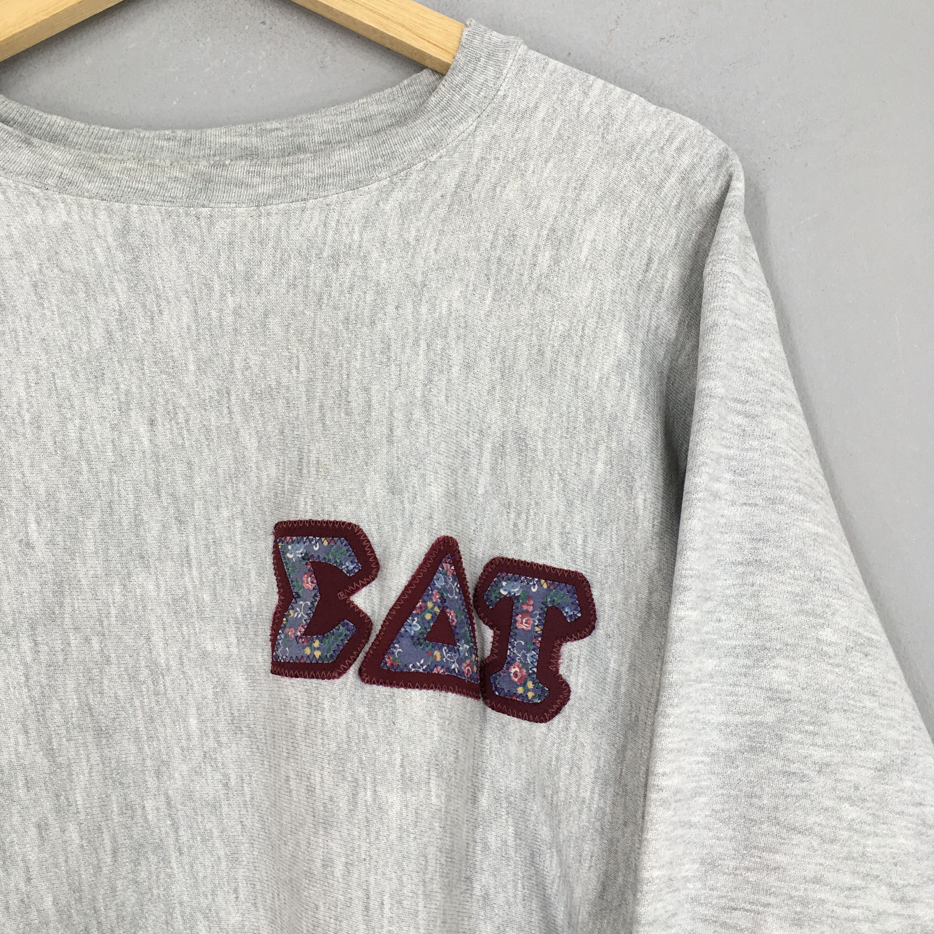 Champion × Vintage Vintage 80s Champion Reverse Weave ΣΔΤ Sweatshirt XLarge Size US XL / EU 56 / 4 - 2 Thumbnail