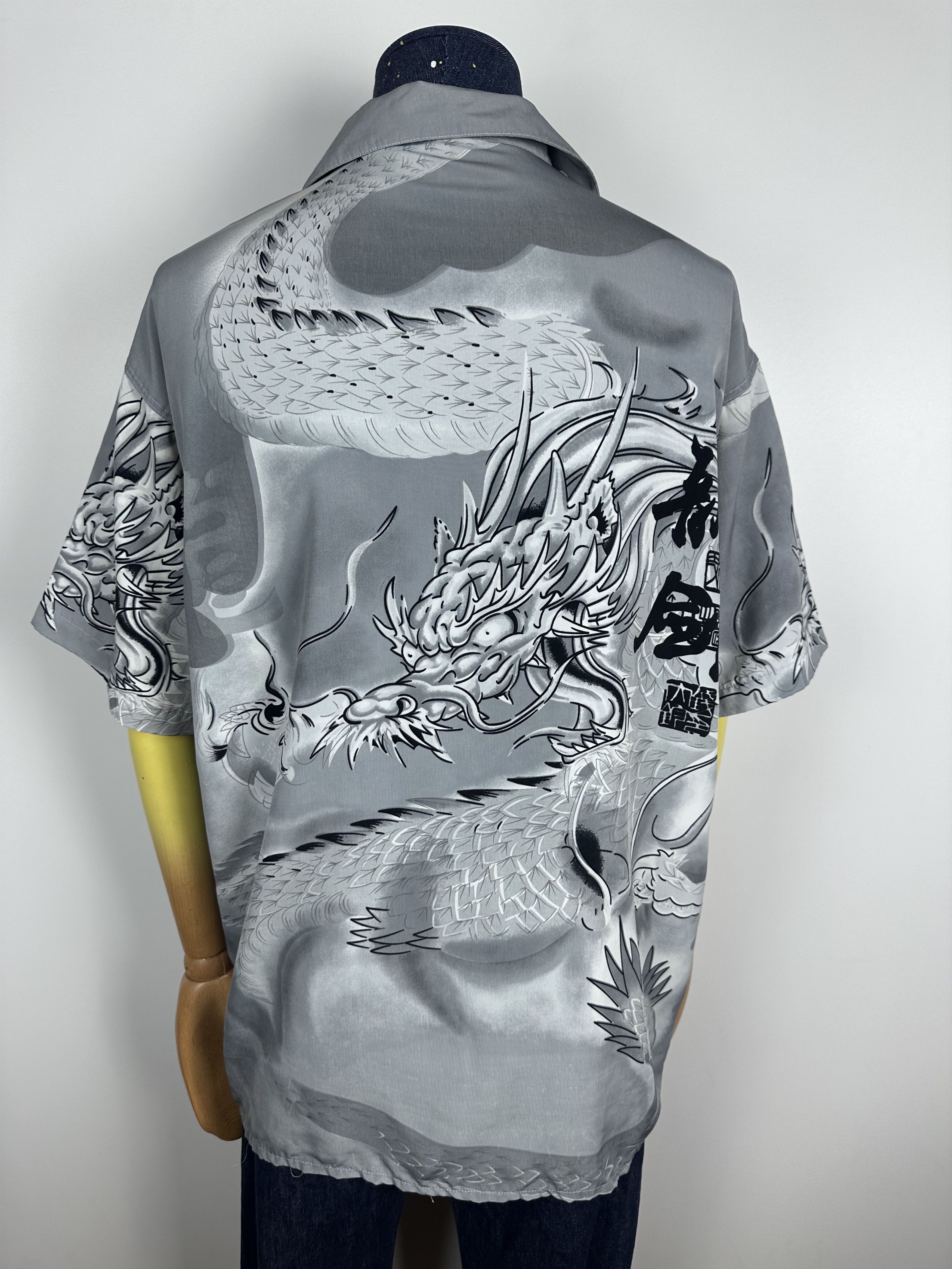 Vintage Dragon Vintage Button down 90s Unisex oversized blouse print Size US L / EU 52-54 / 3 - 6 Thumbnail