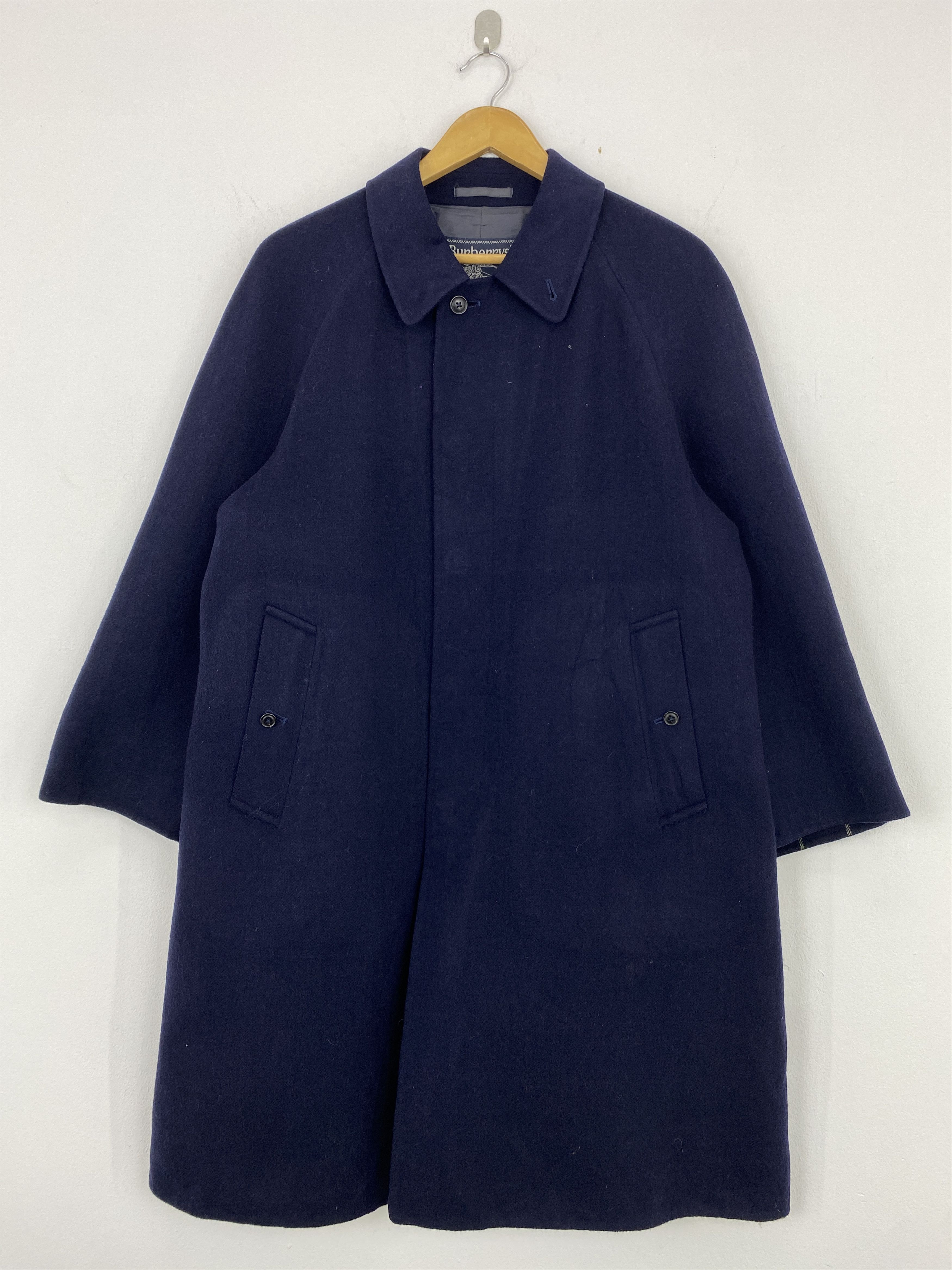 Burberry Burberry London Trench Coat Jacket JA0120 Size US L / EU 52-54 / 3 - 1 Thumbnail