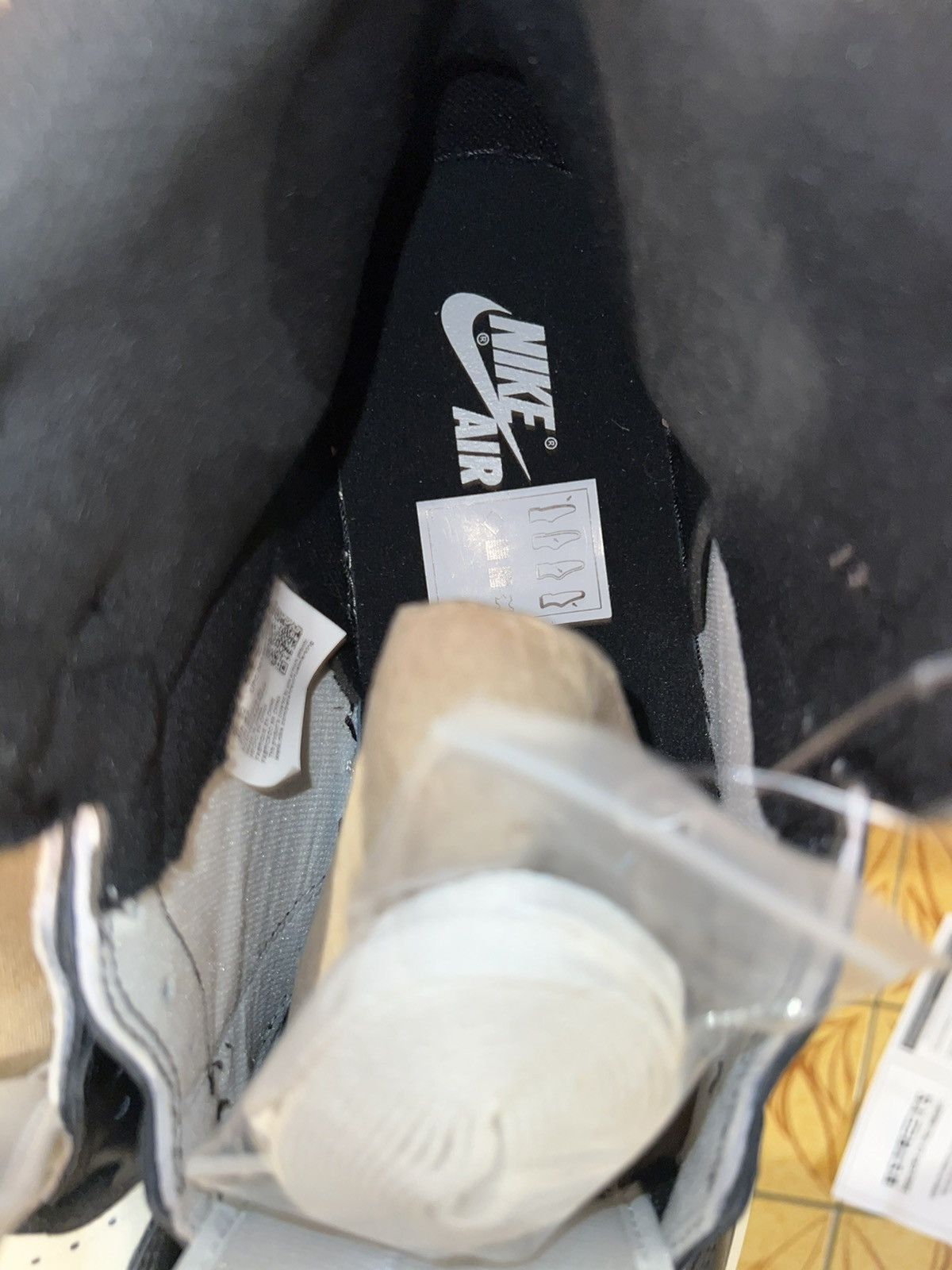 Jordan Brand × Nike Jordan 1 Dark Mocha Size US 14 / EU 47 - 9 Thumbnail