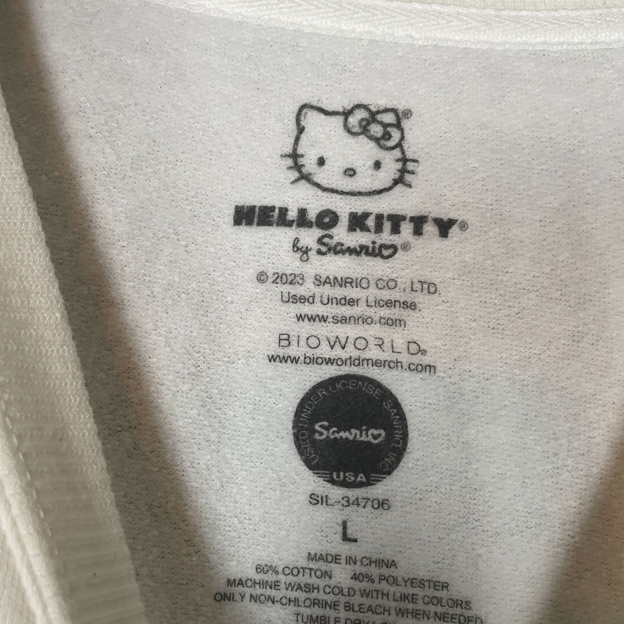 Urban Outfitters Hello Kitty Long-Sleeve Shirt size Large Size US L / EU 52-54 / 3 - 2 Thumbnail