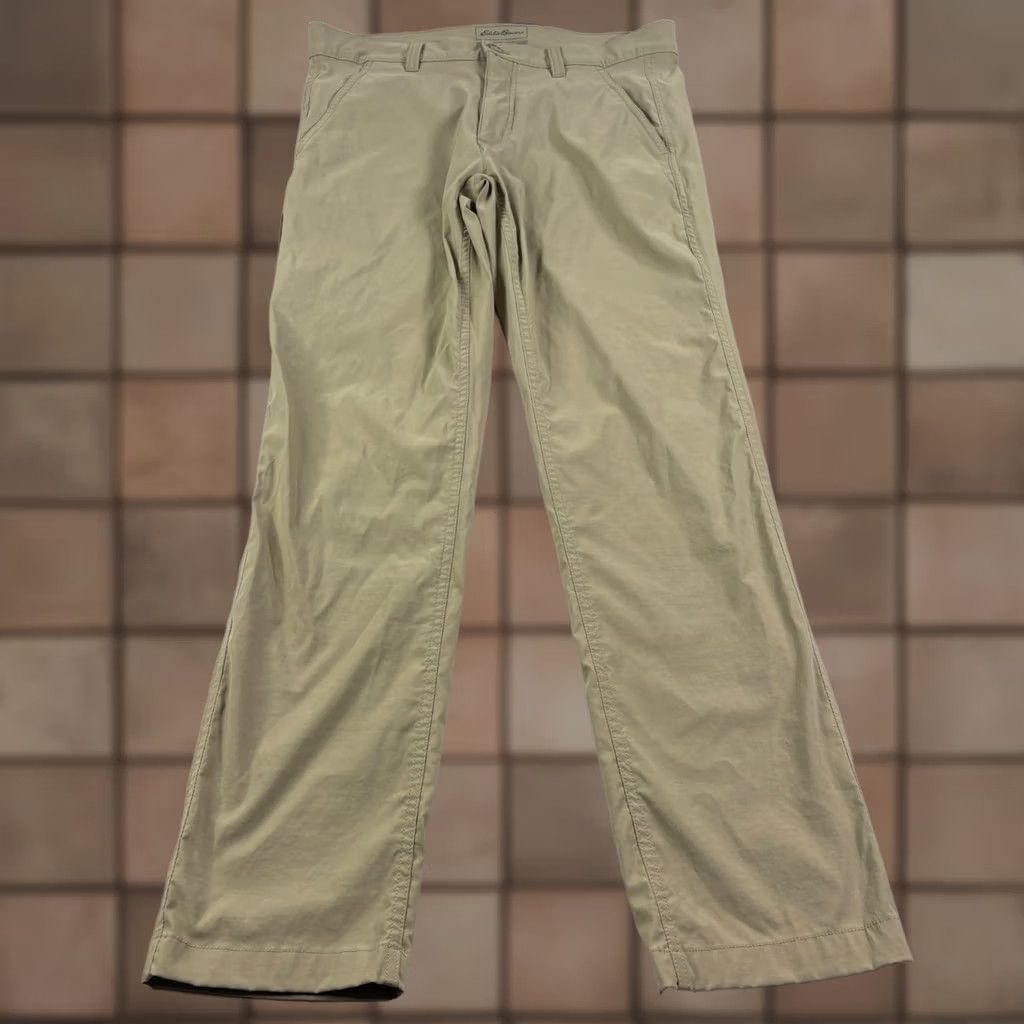 Eddie Bauer VINTAGE Eddie Bauer Travex Pants Mens 35x33 Beige Nylon Chino Straight Regular 33 Inseam Shoes? Size US 35 - 1 Thumbnail