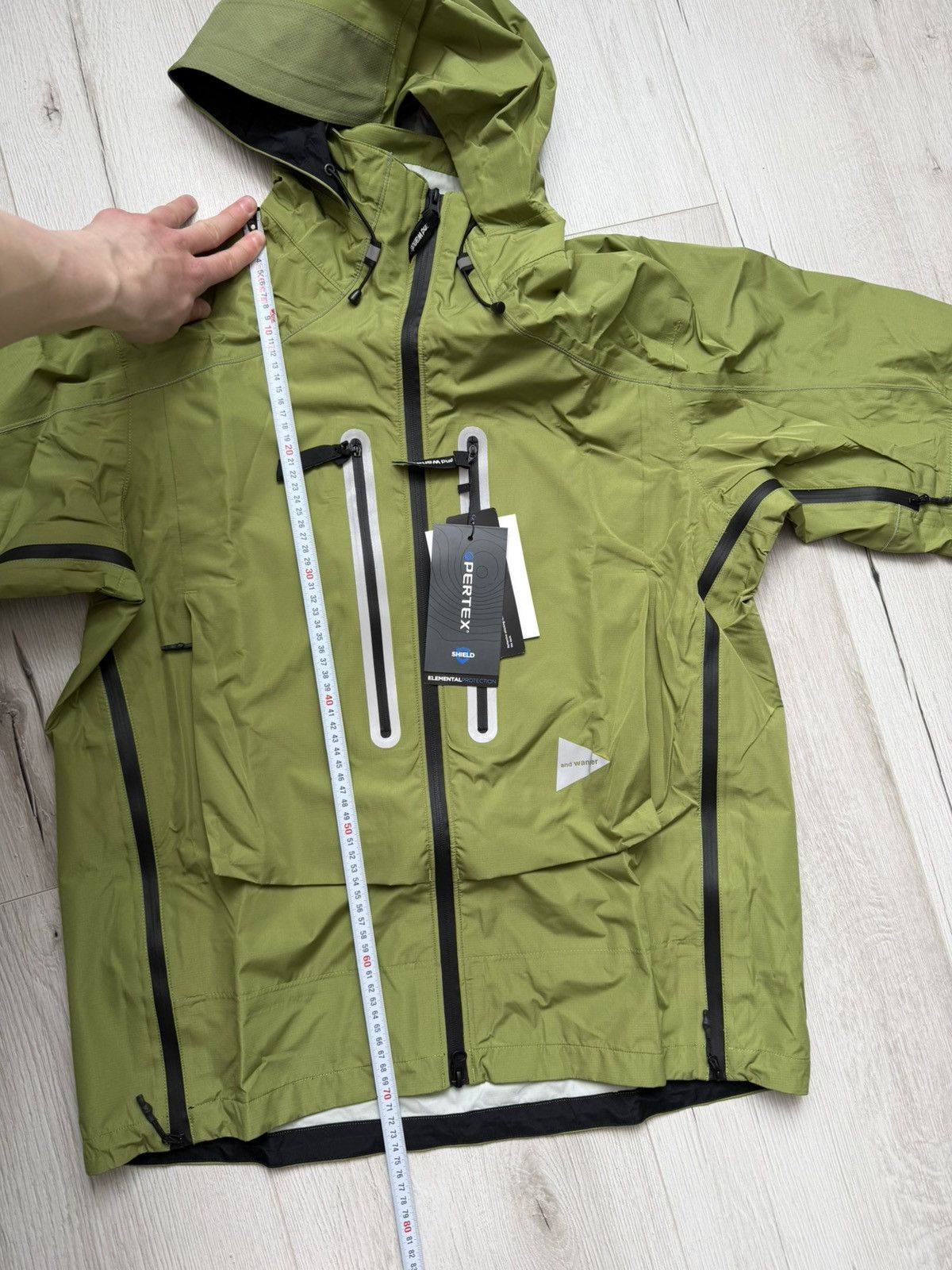 And Wander And Wander Pertex Hooded Jacket Olive Green Technical Shell Size US L / EU 52-54 / 3 - 20 Thumbnail
