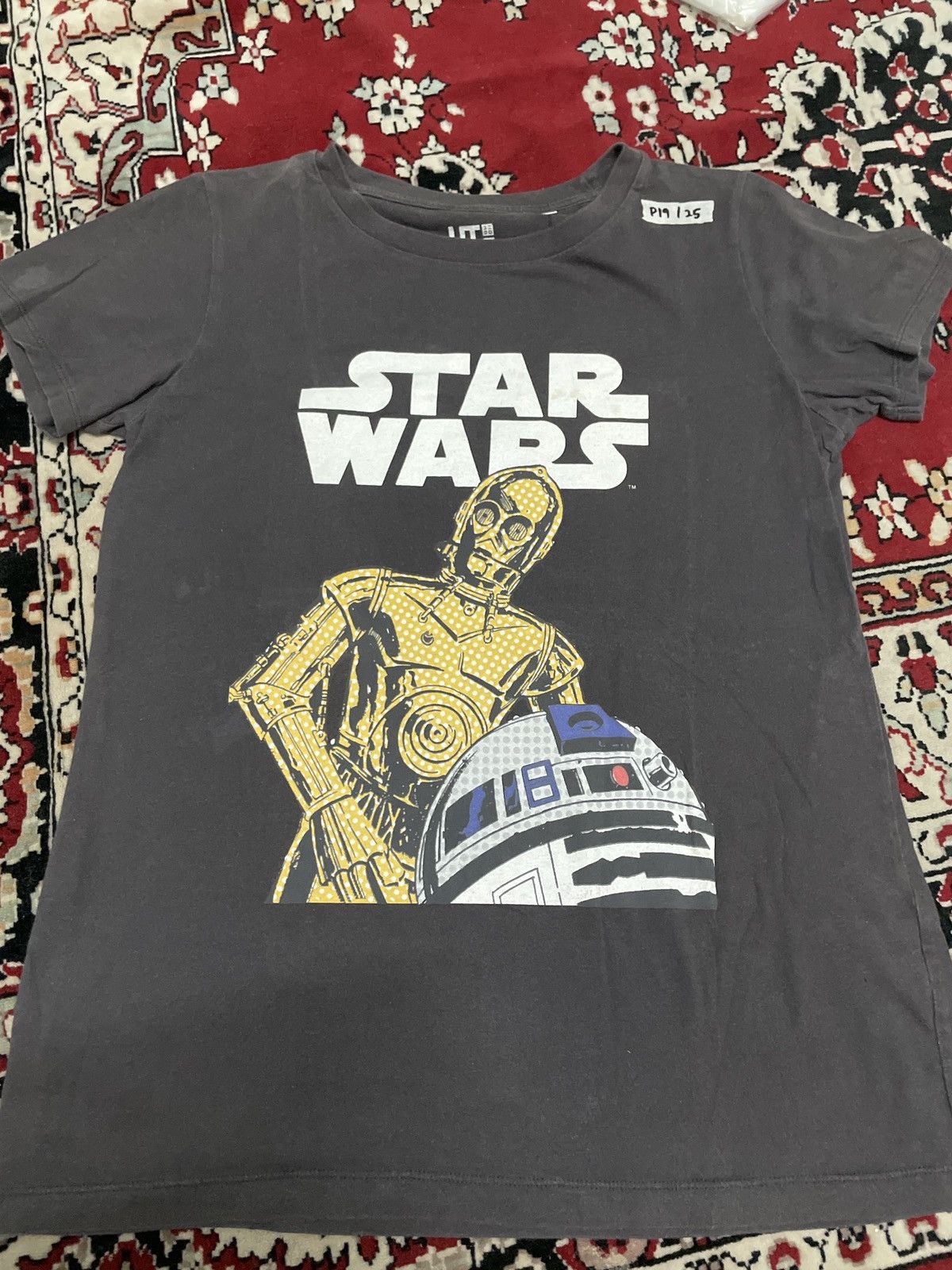 Uniqlo STARWARS Size L / US 10 / IT 46 - 4 Thumbnail